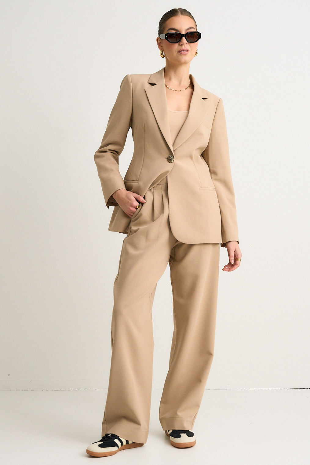 Stylish Camel Textured Fitted Blazer for Women - Elegant Office Wear & Business Casual Outfits - Perfect for Work, Meetings, and Professional Events