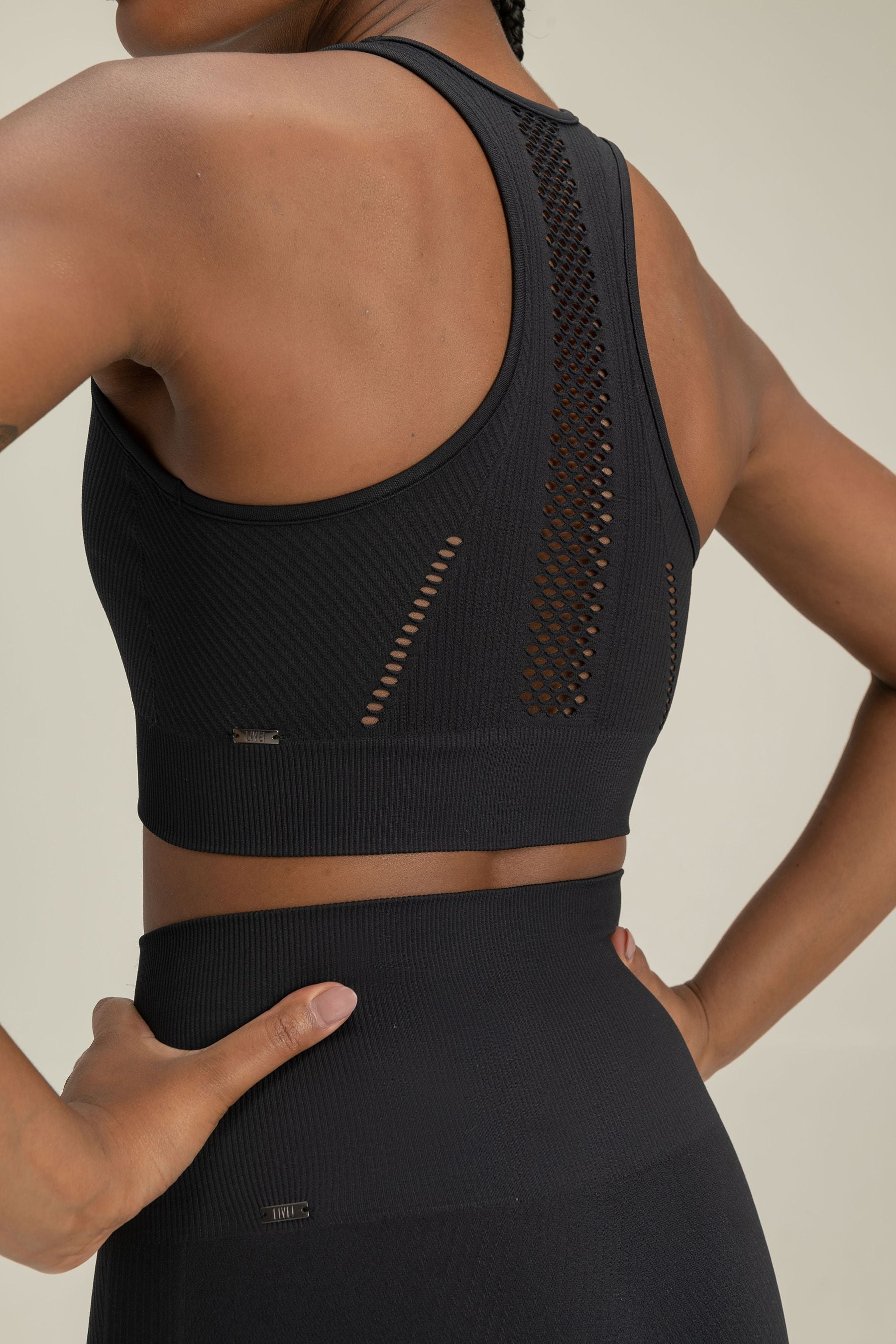High-Performance Dynamic Seamless Sports Bra for Women - Breathable Workout Top for Running, Yoga & Gym - Comfortable Support for Active Lifestyles