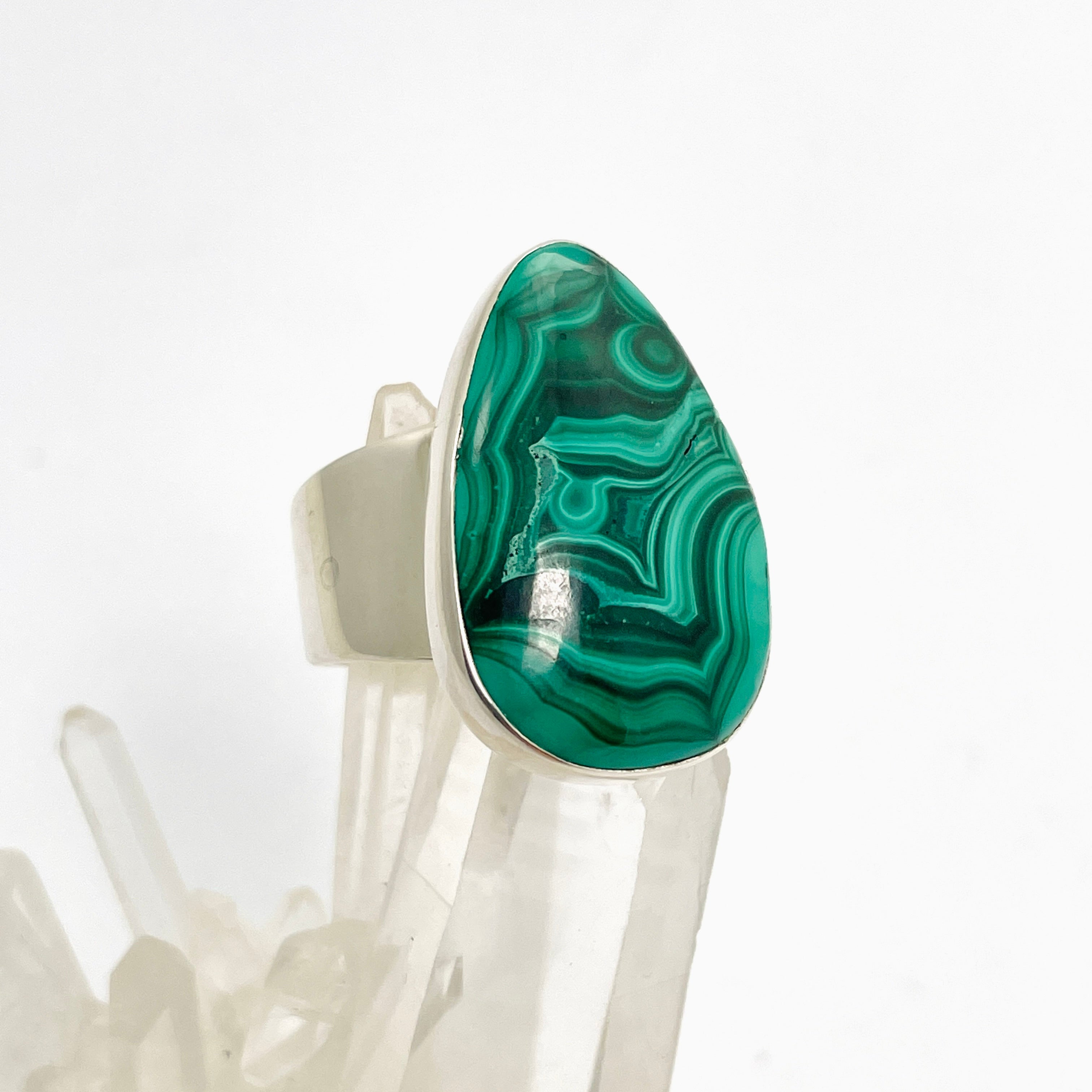 Natural Malachite Teardrop Cabochon Ring - Size 8 Green Stone Jewelry KRGJ3367 | Handmade Boho Chic Accessory for Women, Gift for Her, Wedding, Party & Everyday Wear