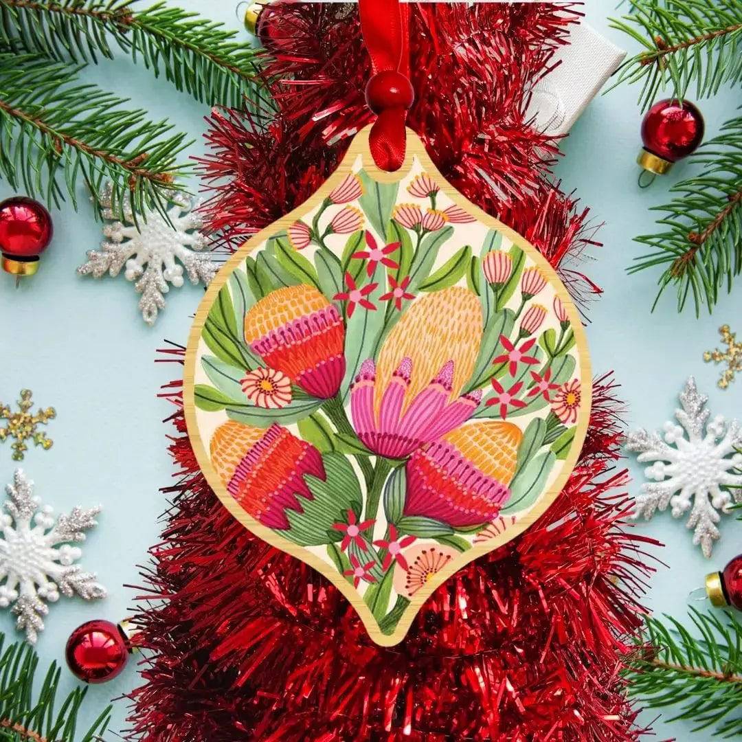 Premium Protea & Gum Flowers Australian Christmas Card & Bauble Set - Perfect for Holiday Greetings, Tree Decorations & Festive Gift Giving