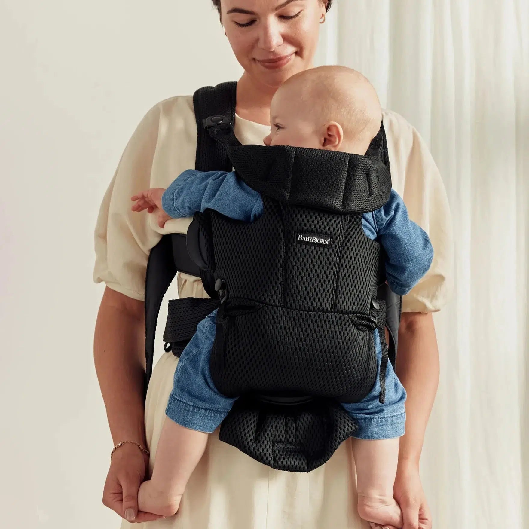 Baby Bjorn Baby Carrier Free - Ergonomic, Breathable Black Mesh Infant Carrier for Hands-Free Parenting - Perfect for Hiking, Shopping & Travel
