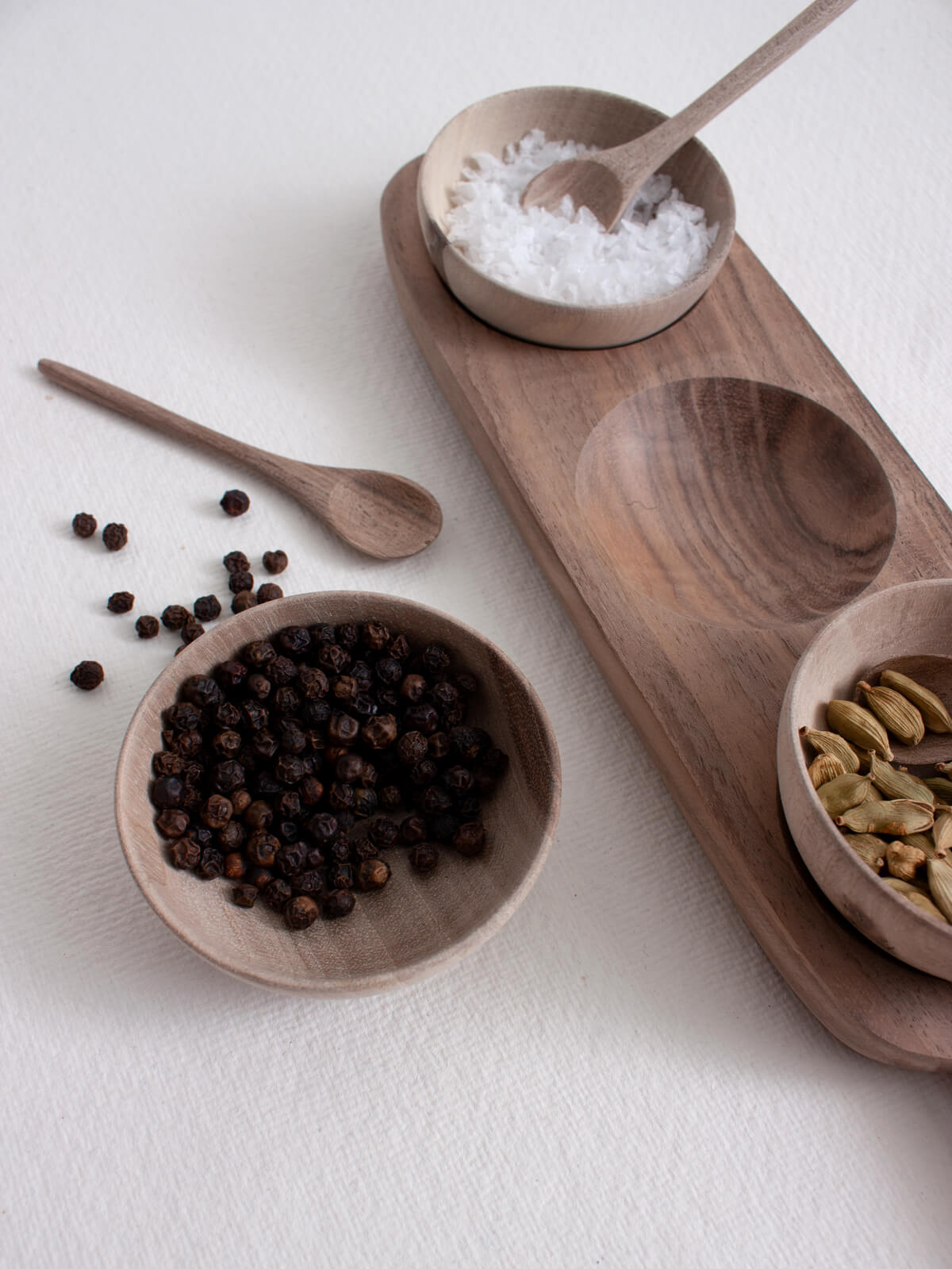 Premium Walnut Wood Serving Tray with 3 Mini Spice Bowls - Handcrafted Wooden Appetizer Platter for Cheese, Nuts & Charcuterie - Perfect for Entertaining, Kitchen Organization & Gift Giving