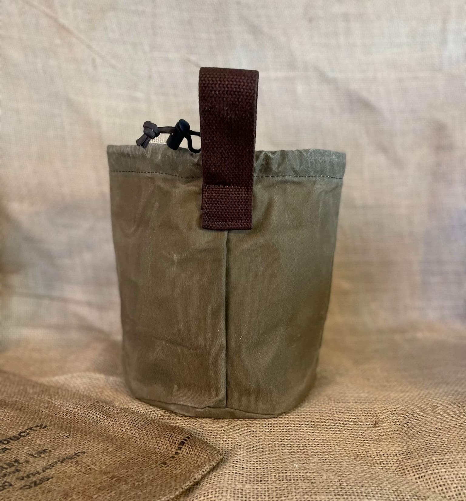 Bush Pot Bag - Durable Waxed Canvas Foragers Pouch for Camping, Bushcraft Cooking & Mushroom Collecting | Outdoor Gear for Hiking, Backpacking & Survival Scenarios