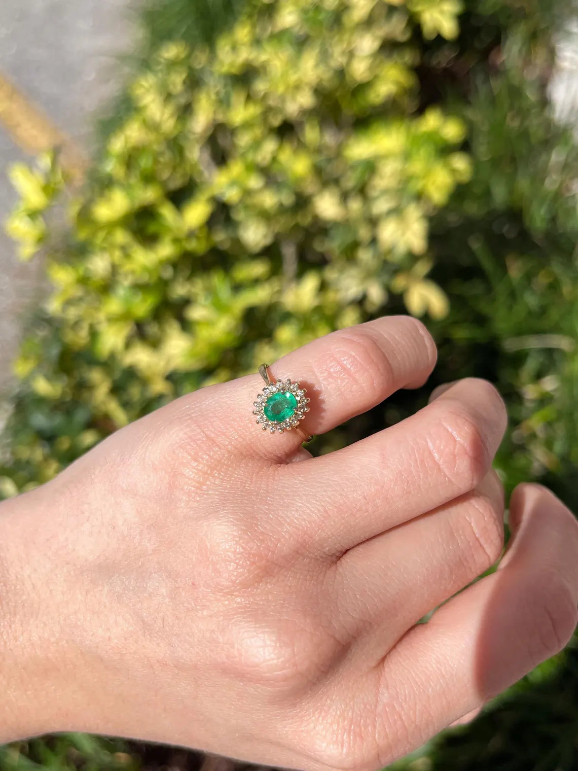 1.05 Carat Vivid Green Oval Emerald Halo Diamond Engagement Ring for Women - Elegant Wedding, Proposal & Anniversary Jewelry Gift