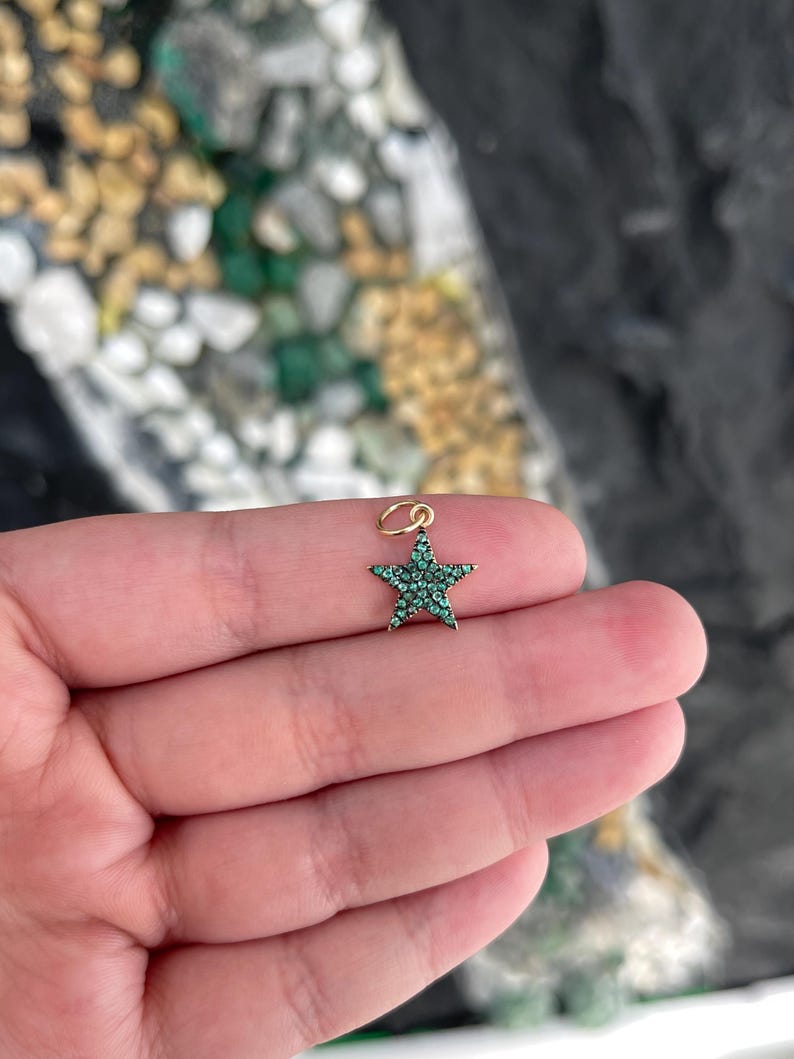 0.20tcw 14K Gold Emerald Star Charm Pendant - Black Rhodium Plated Round Cut Vivid Green Gemstone Jewelry for Women - Perfect for Birthday Gifts, Anniversary & Everyday Elegance