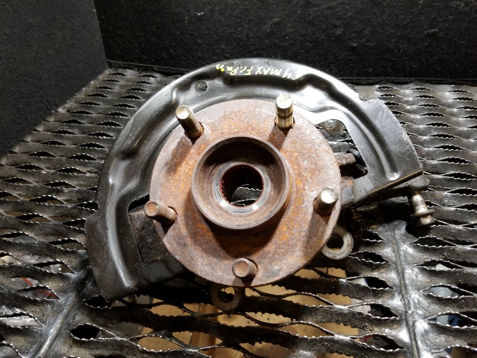 2004-2008 Nissan Maxima Front Right Passenger Side Spindle Knuckle OEM Replacement Part - Perfect for Suspension Repair & Wheel Alignment