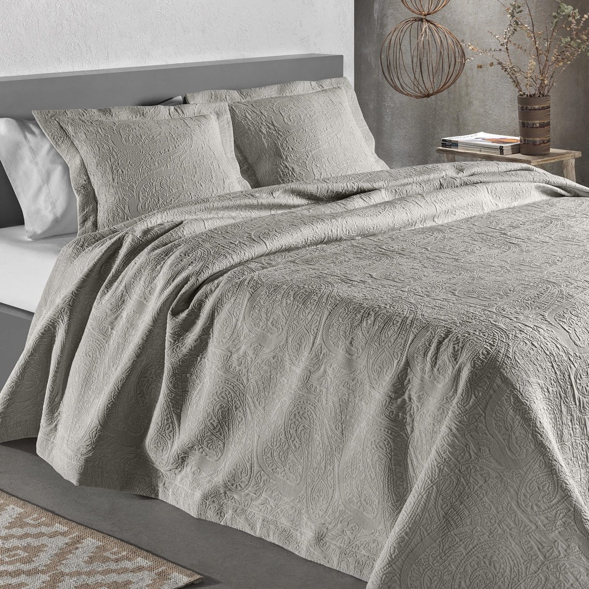 Luxury Kashmir Bedspread in Taupe - Soft & Elegant Handmade Wool Throw Blanket for Bedroom, Sofa, or Gift