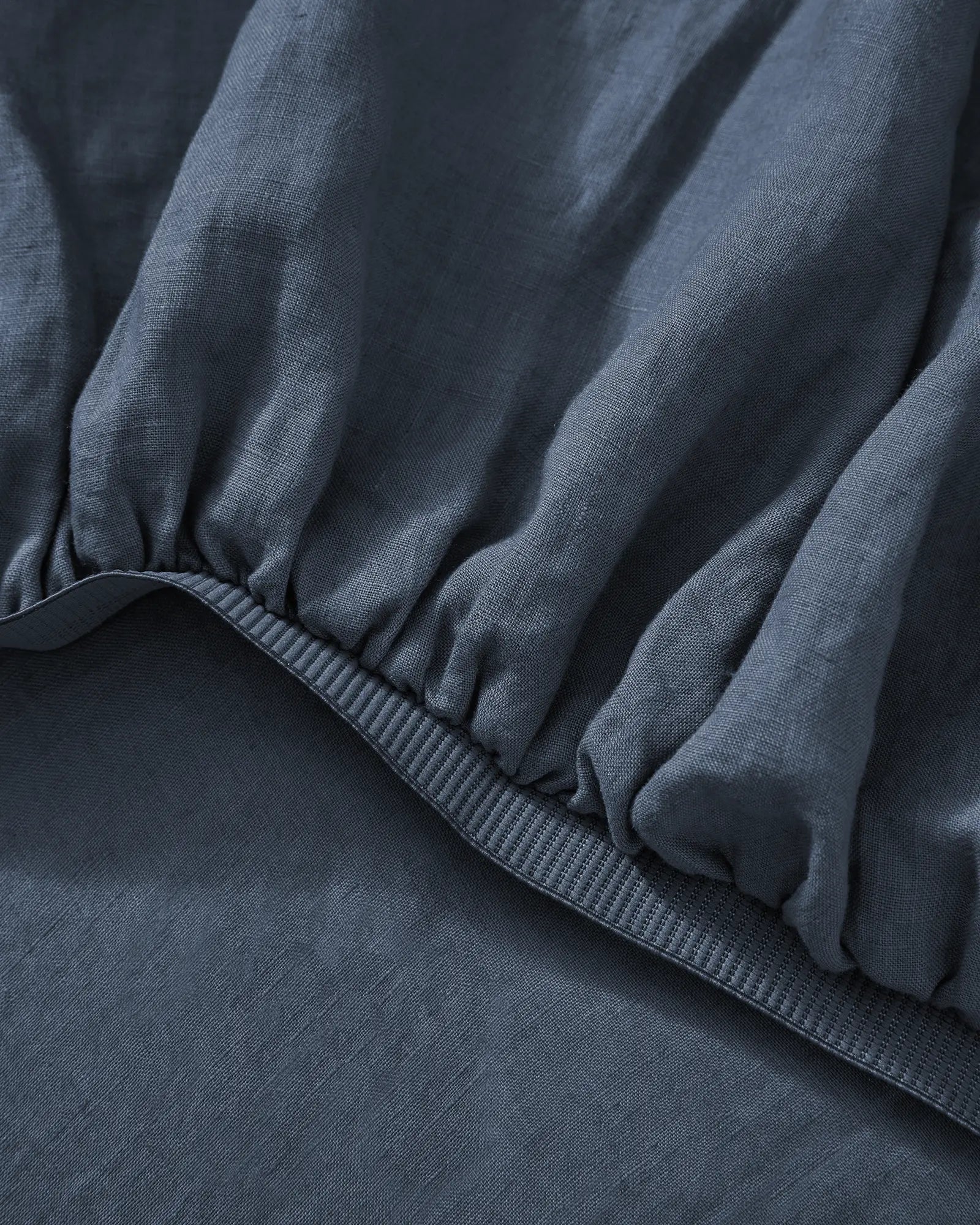 Premium Ravello Fitted Sheet - Soft Denim Blue Queen Size Bed Sheet Set - Perfect for Guest Rooms, Dorms & Cozy Bedroom Decor