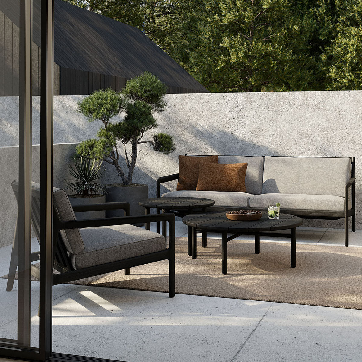 Outdoor Fabric Lounge Chair - Teak Black & Mocha - 76cm Patio Furniture for Garden, Poolside, Deck or Balcony Relaxation
