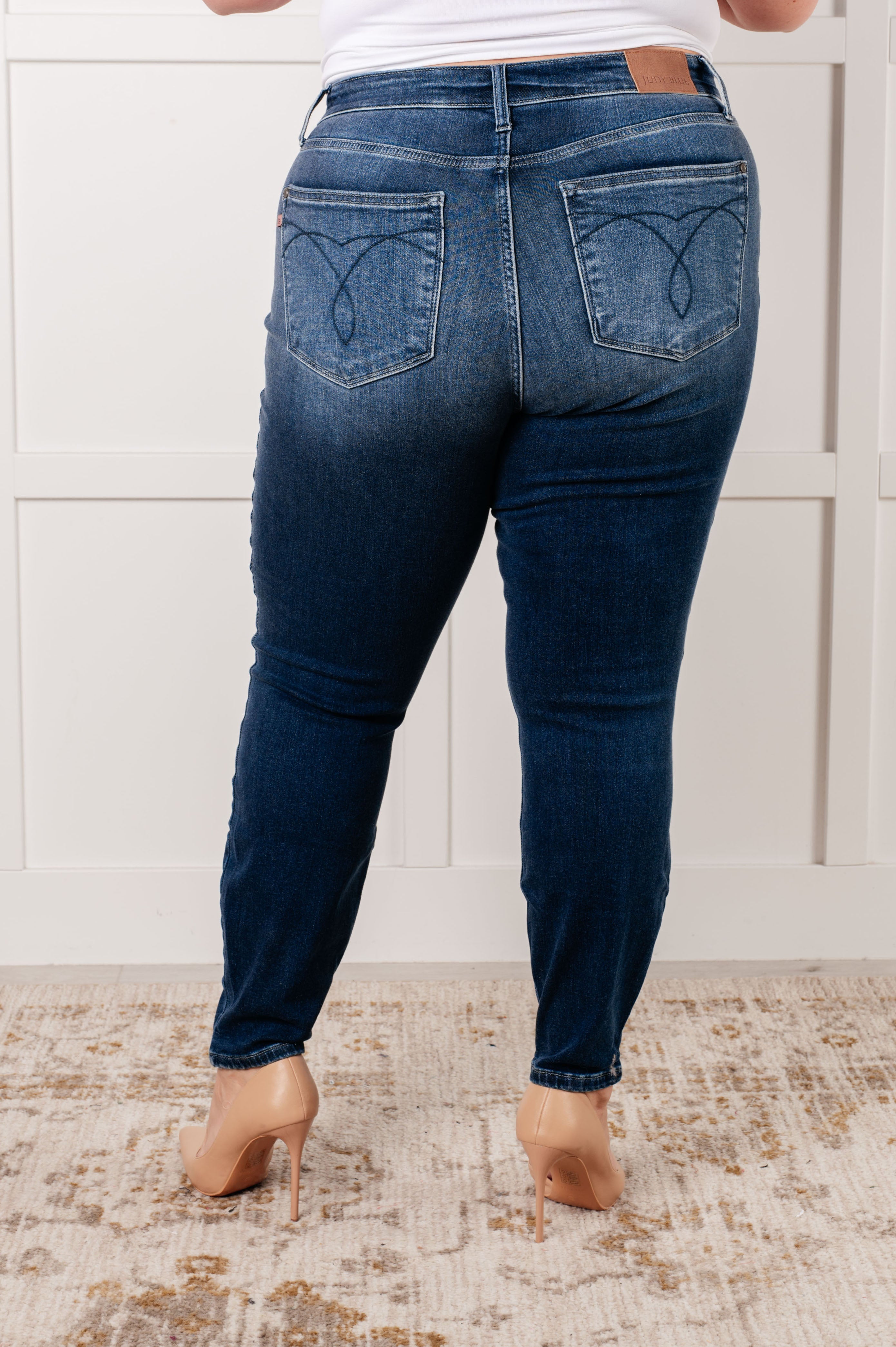 Skylar Mid Rise Thermal Vintage Skinny Jeans for Women - Cozy Winter Stretch Denim Pants - Perfect for Casual Outfits & Cold Weather Fashion