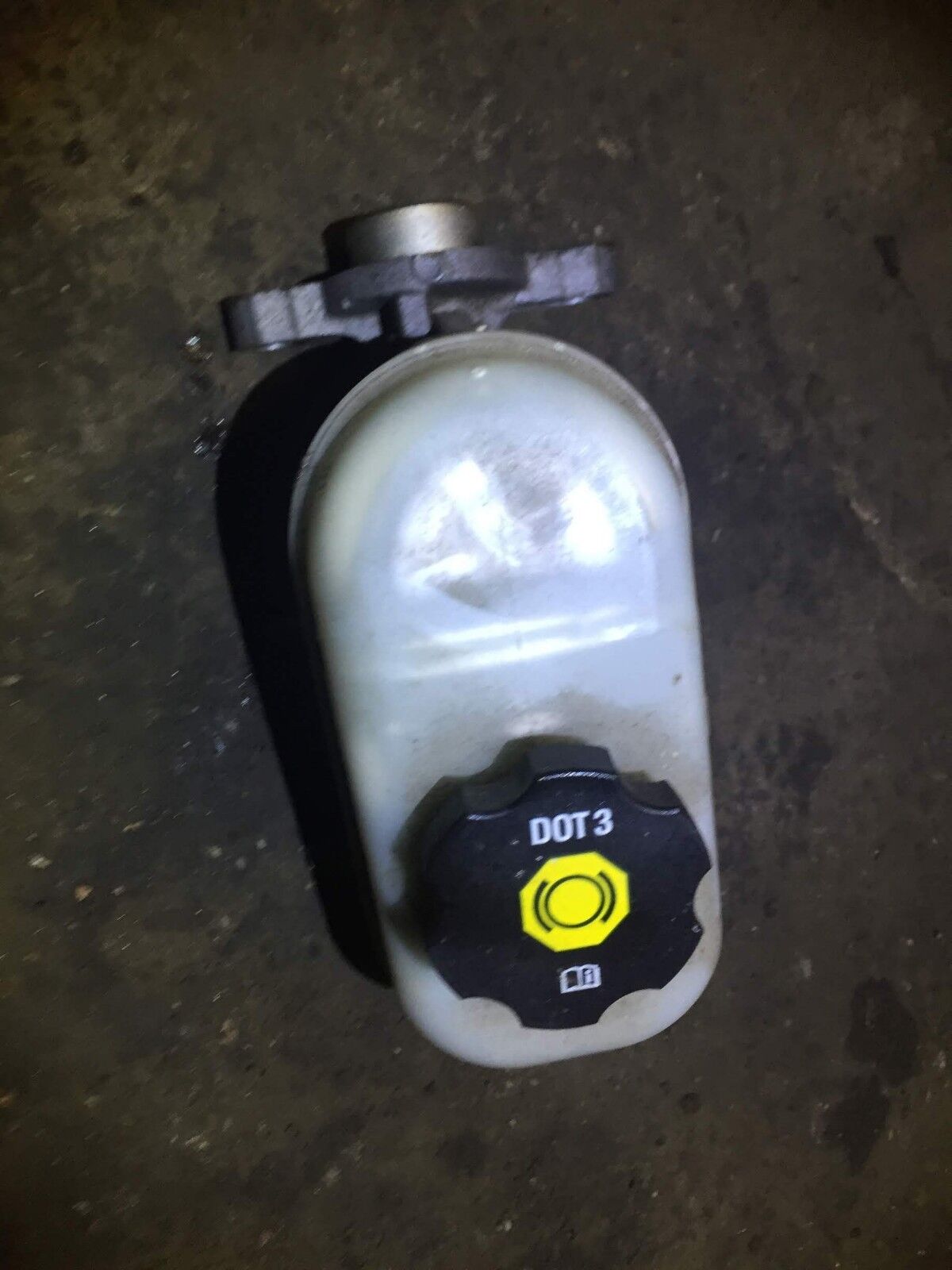 05 06 07 Cadillac CTS Brake Master Cylinder OEM Replacement - High Performance Braking System for Smooth Driving & Safety