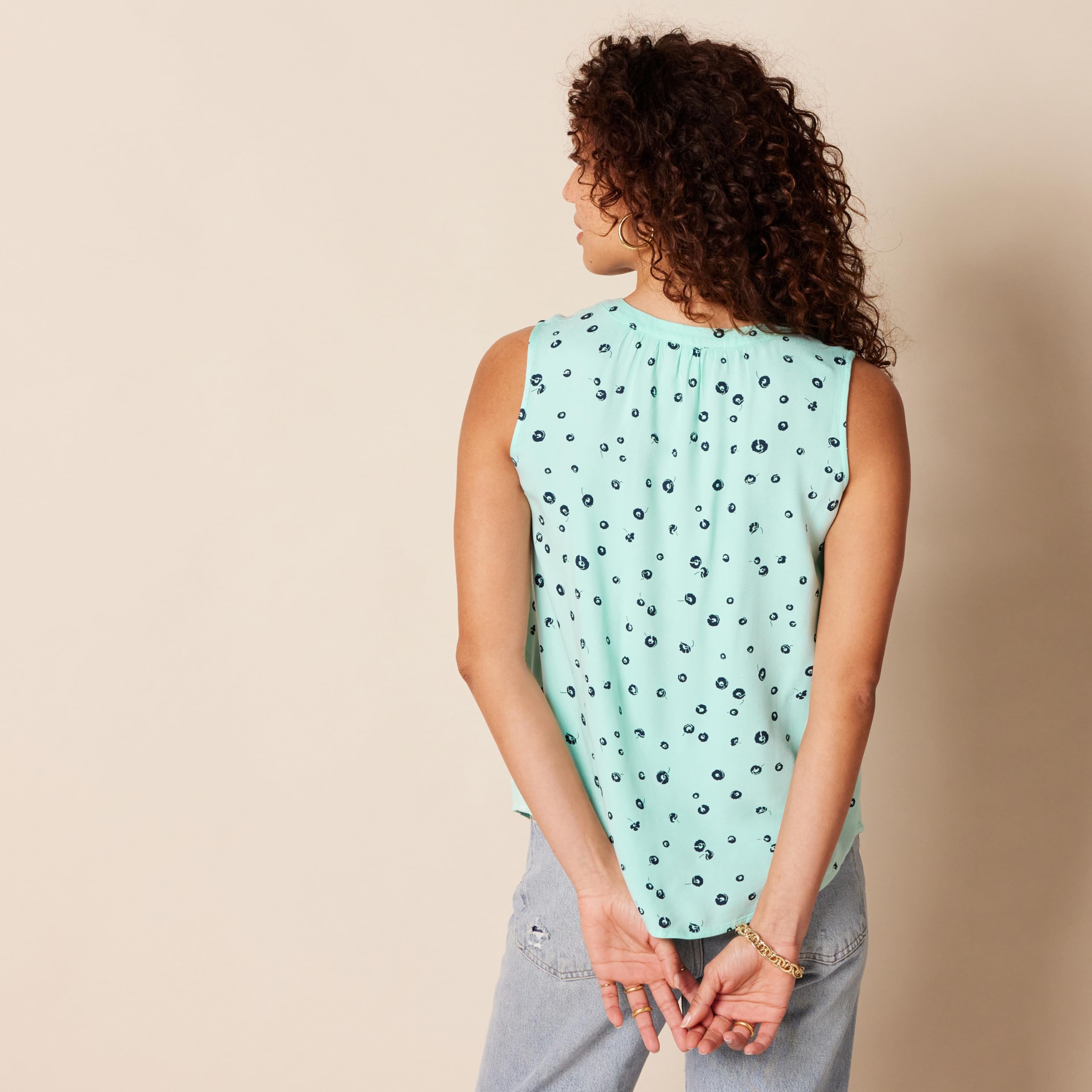 Amazon Essentials Women's Sleeveless Woven Shirt - Lightweight Summer Blouse for Work & Casual Wear | Breathable Comfort for Office, Travel & Outdoor Activities