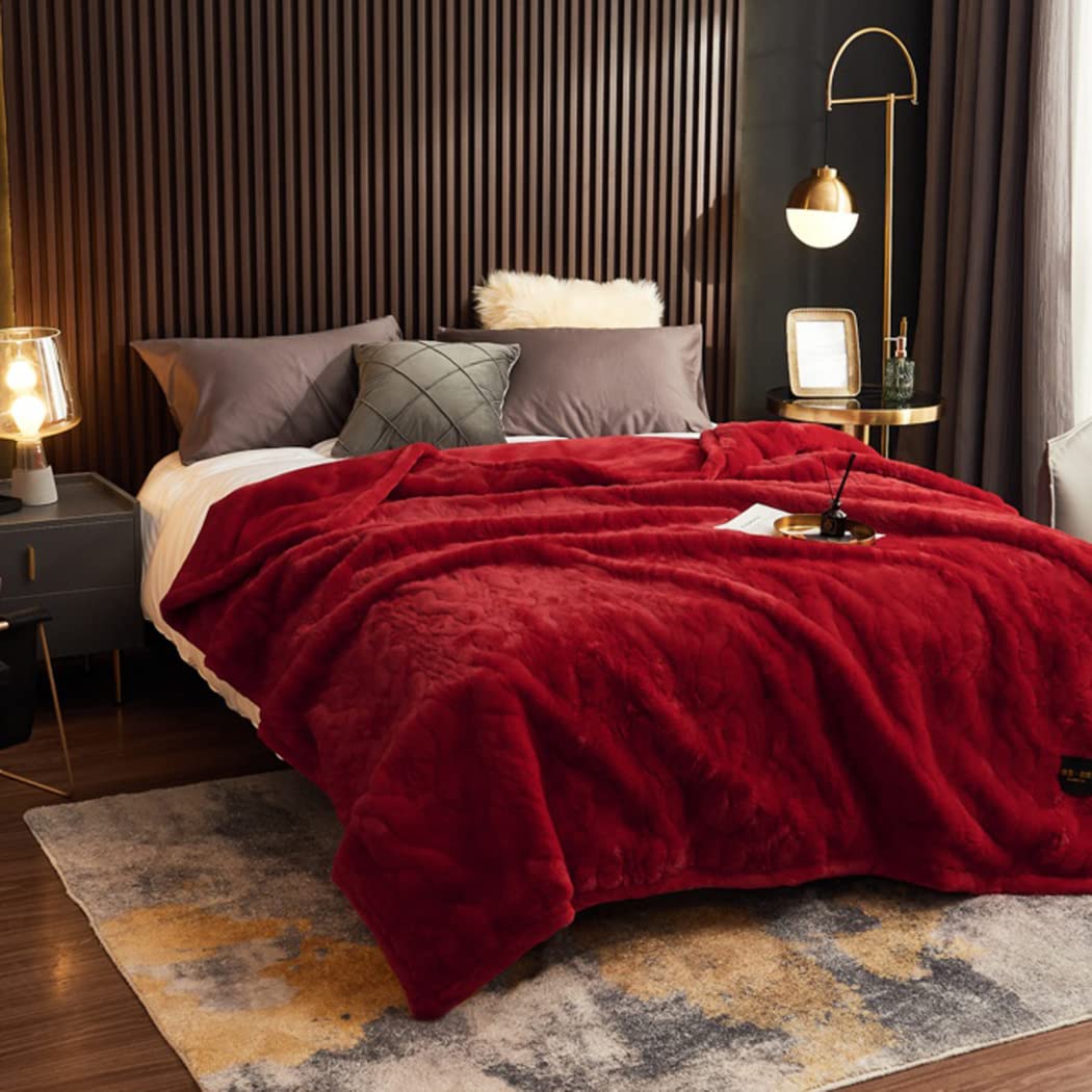 LGYKUMEG 12lbs Heavy Faux Fur Throw Blanket - Korean Style Mink Plush, Ultra Soft & Warm Winter Blanket for Bed, Sofa, Couch (200x230cm) - Perfect for Cozy Nights, Home Decor & Gift Giving