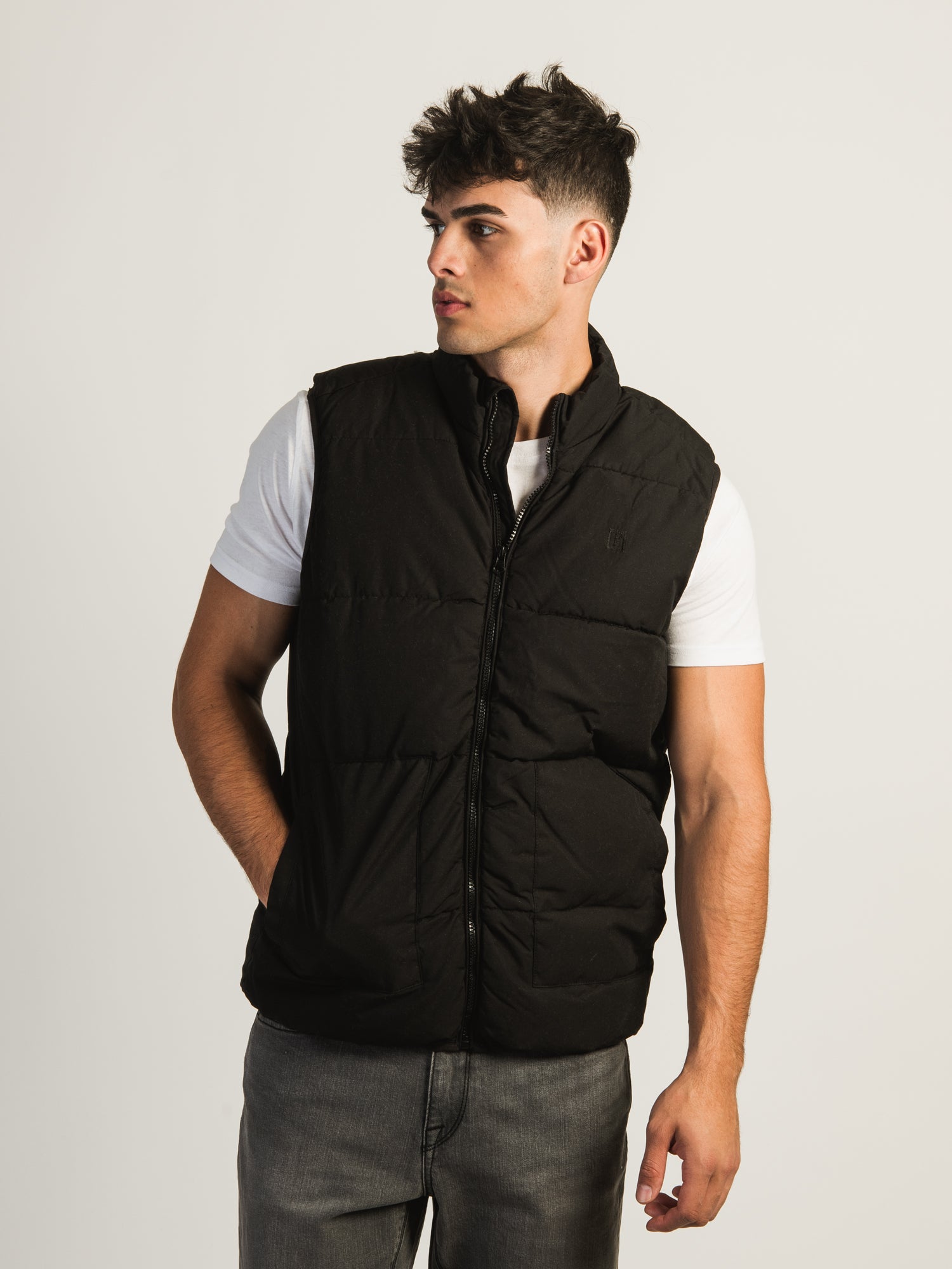 BLEND PUFFER VEST for Men & Women - Lightweight Quilted Down Jacket, Water-Resistant Winter Coat (Black) - Perfect for Outdoor Activities, Hiking, and Cold Weather Fashion