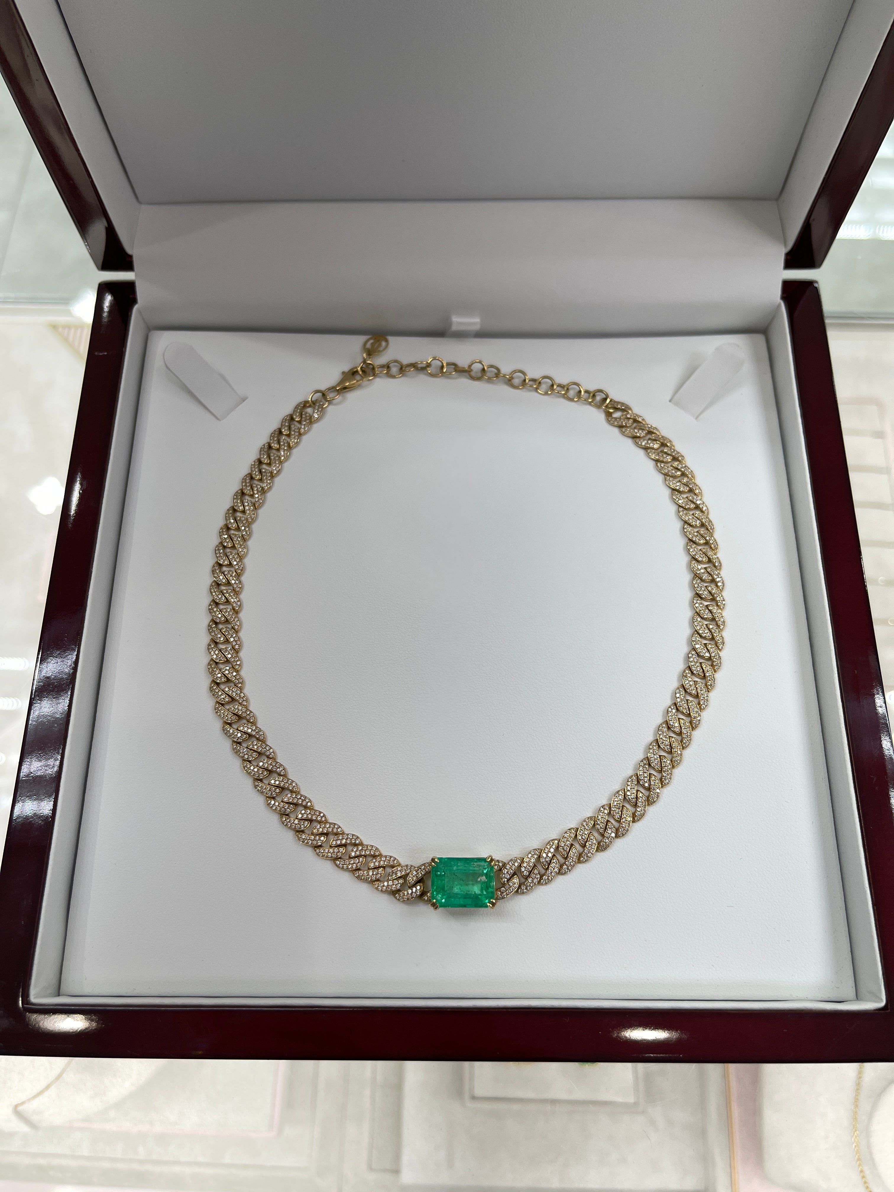 17.46tcw Colombian Emerald & Diamond Iced Out Choker Cuban Link Necklace in 18K Gold - Luxury Hip Hop Jewelry for Women, Perfect for Parties, Weddings & Special Occasions
