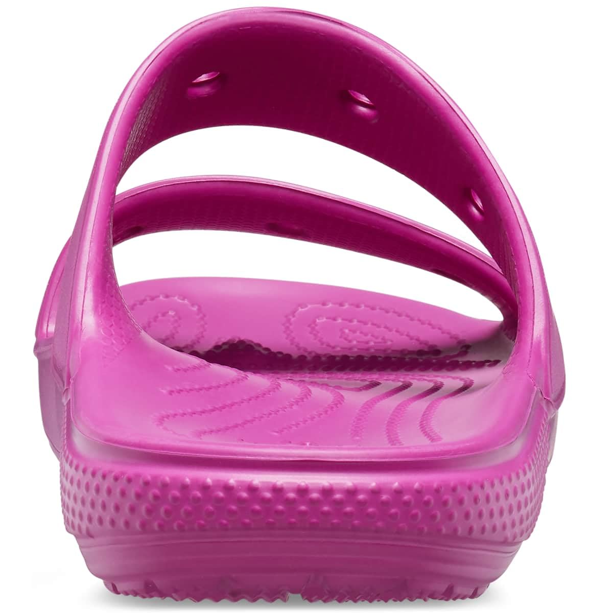 Crocs Unisex-Adult Classic Sandals - Comfortable & Lightweight Waterproof Beach Shoes for Men & Women | Perfect for Pool, Beach, Travel & Casual Wear