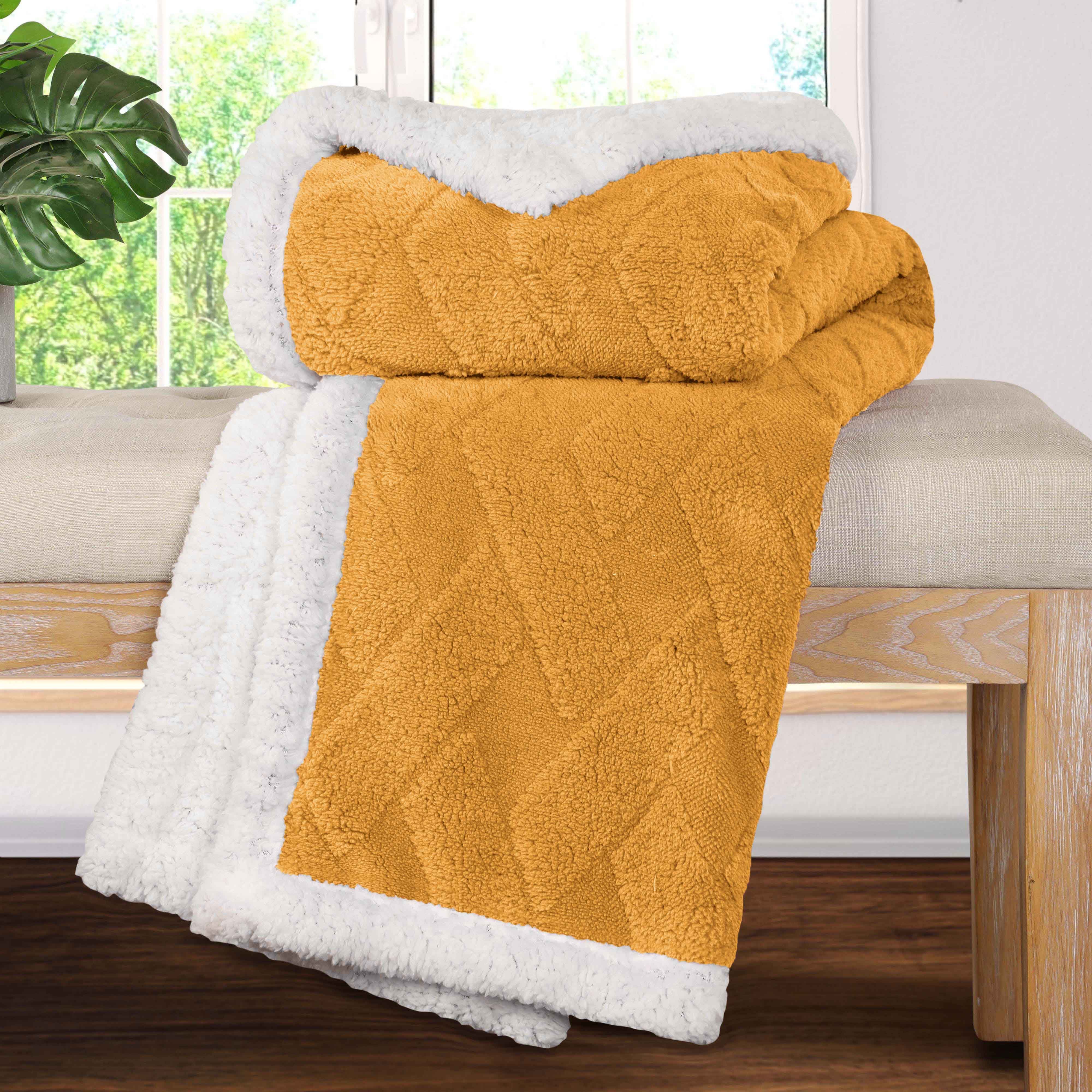 Nuuk Reversible Jacquard Lattice Plush Sherpa Fleece Blanket - Ultra Soft & Warm Winter Throw for Couch, Bed & Travel - Cozy Home Decor Gift for Christmas & Cold Weather