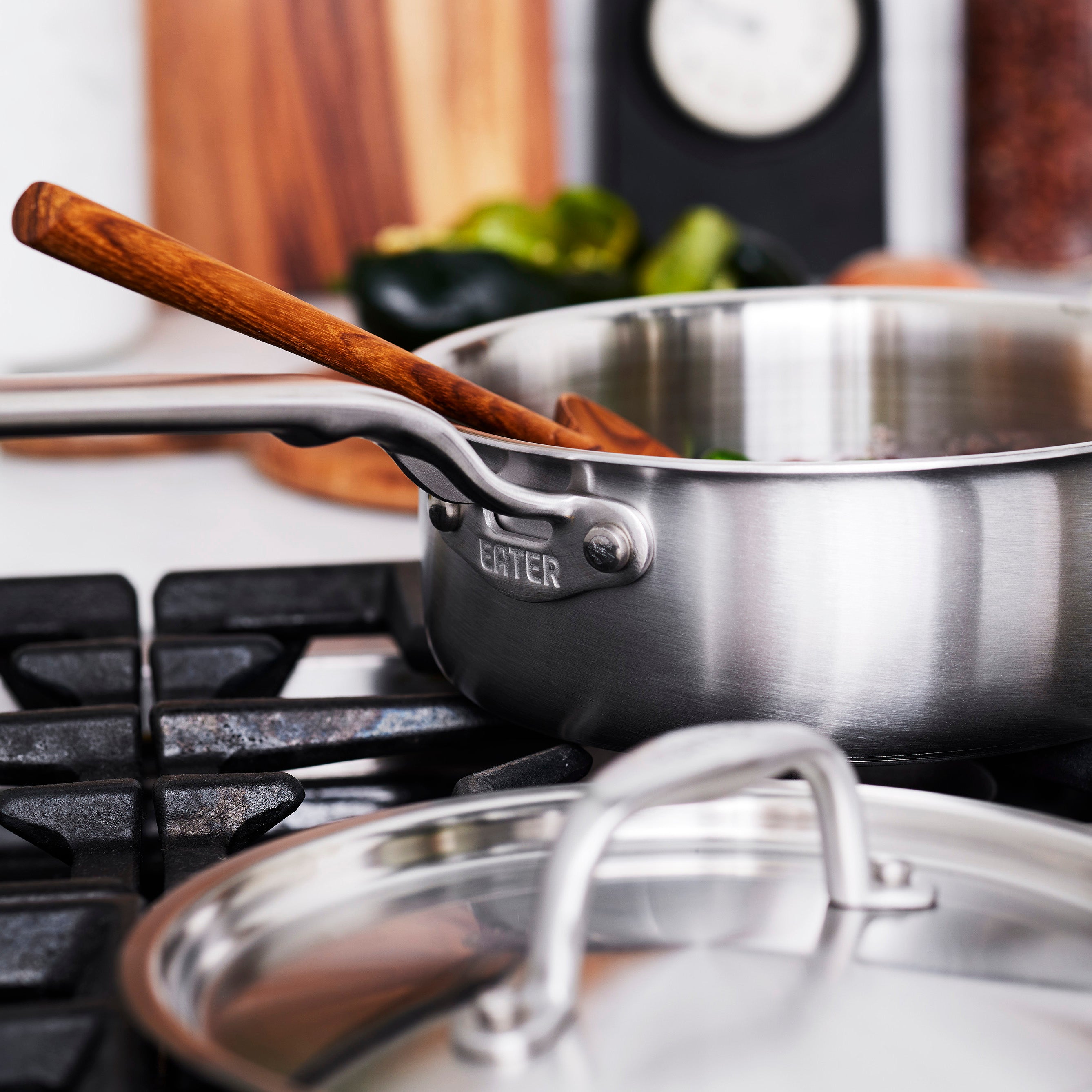 Heritage Steel 2 Quart Saucepan with Lid - Premium Stainless Steel Cookware for Home & Professional Kitchens | Perfect for Sauces, Soups & Simmering