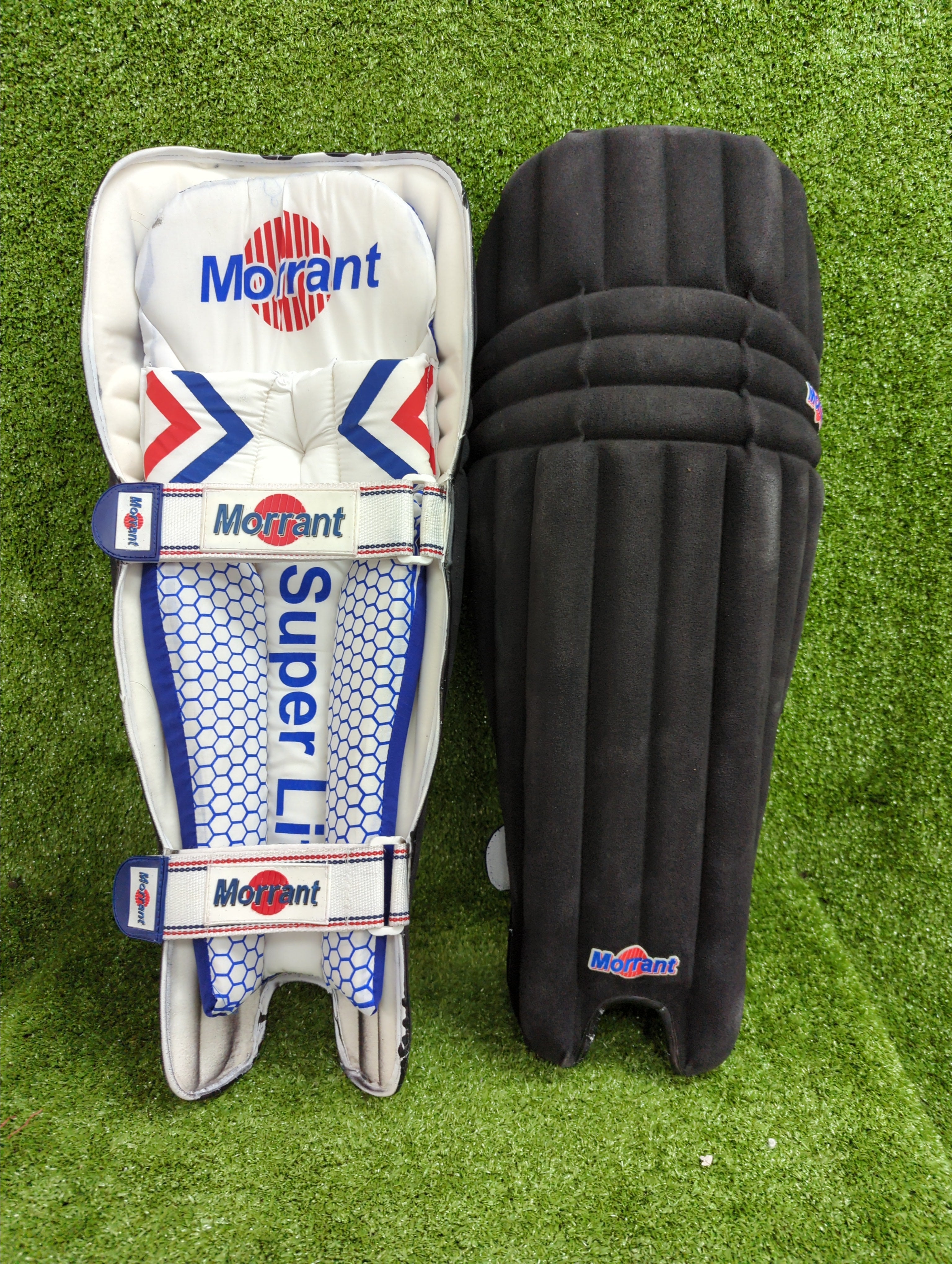 Morrant International Super Ultralite Adult Cricket Batting Pads - Lightweight Protective Gear for Cricket Matches & Practice Sessions