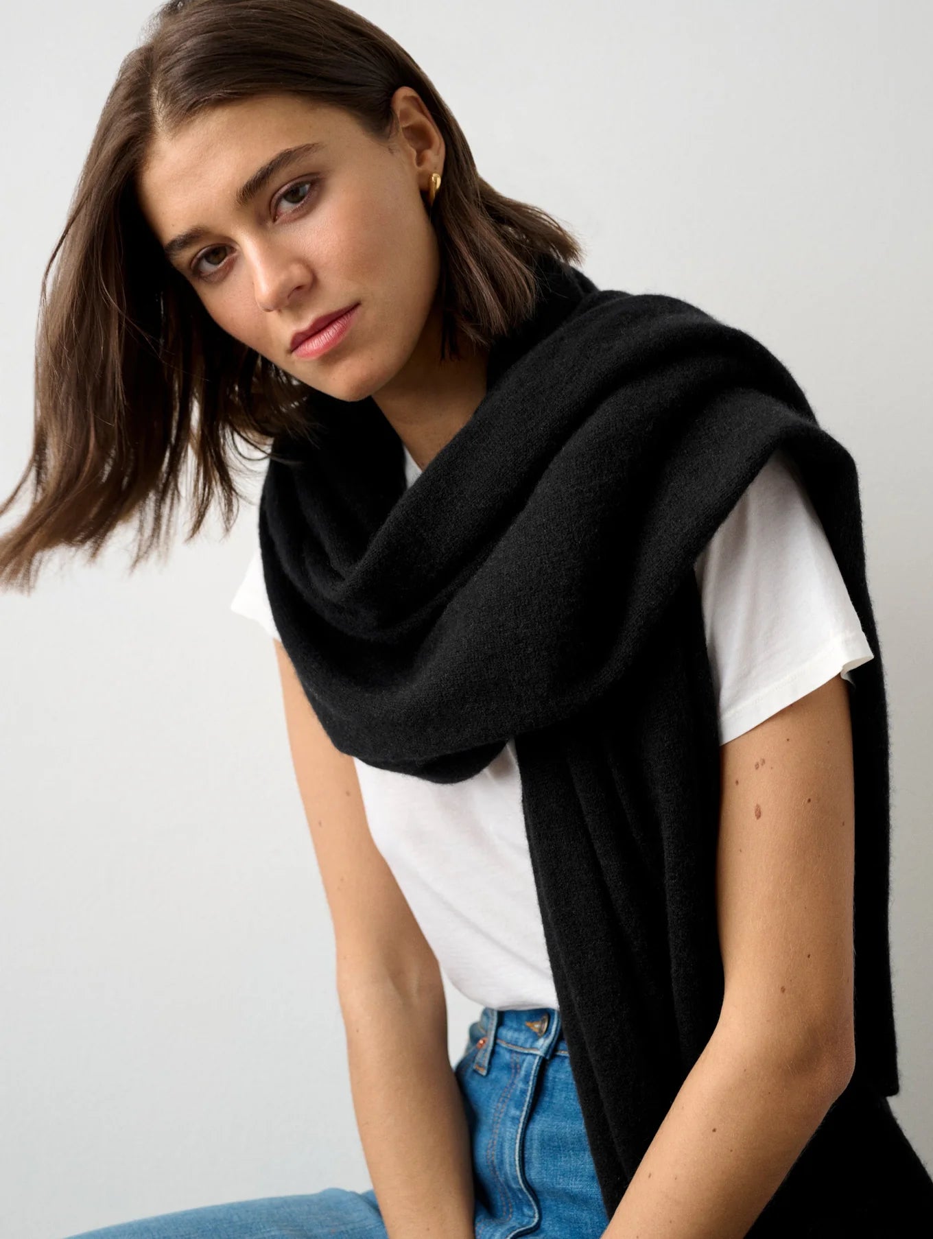 Luxury Cashmere Travel Wrap Shawl - Soft & Warm Black Wrap for Women - Perfect for Airplane, Office & Evening Outings