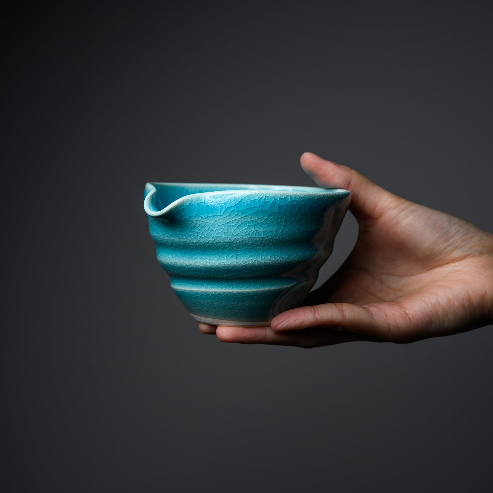 NINSHU Small Matcha Bowl with Spout - Traditional Japanese Ceramic Tea Cup for Whisking Matcha Powder | Perfect for Tea Ceremonies, Home Decor & Zen Meditation