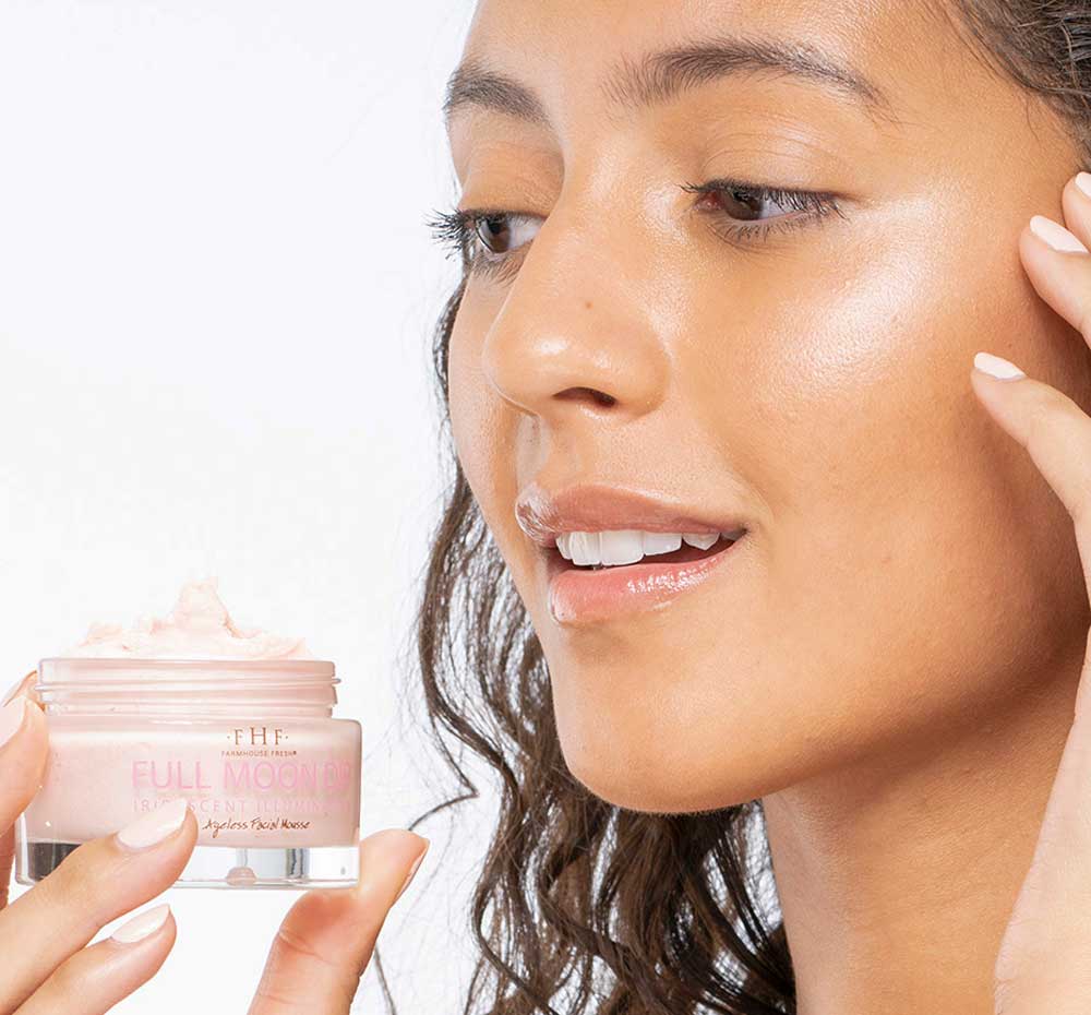 Full Moon Dip® Iridescent Ageless Facial Mousse - Anti-Aging Skincare with Hyaluronic Acid | Hydrating & Plumping Face Cream for Glowing Skin | Perfect for Night Routine & Special Occasions