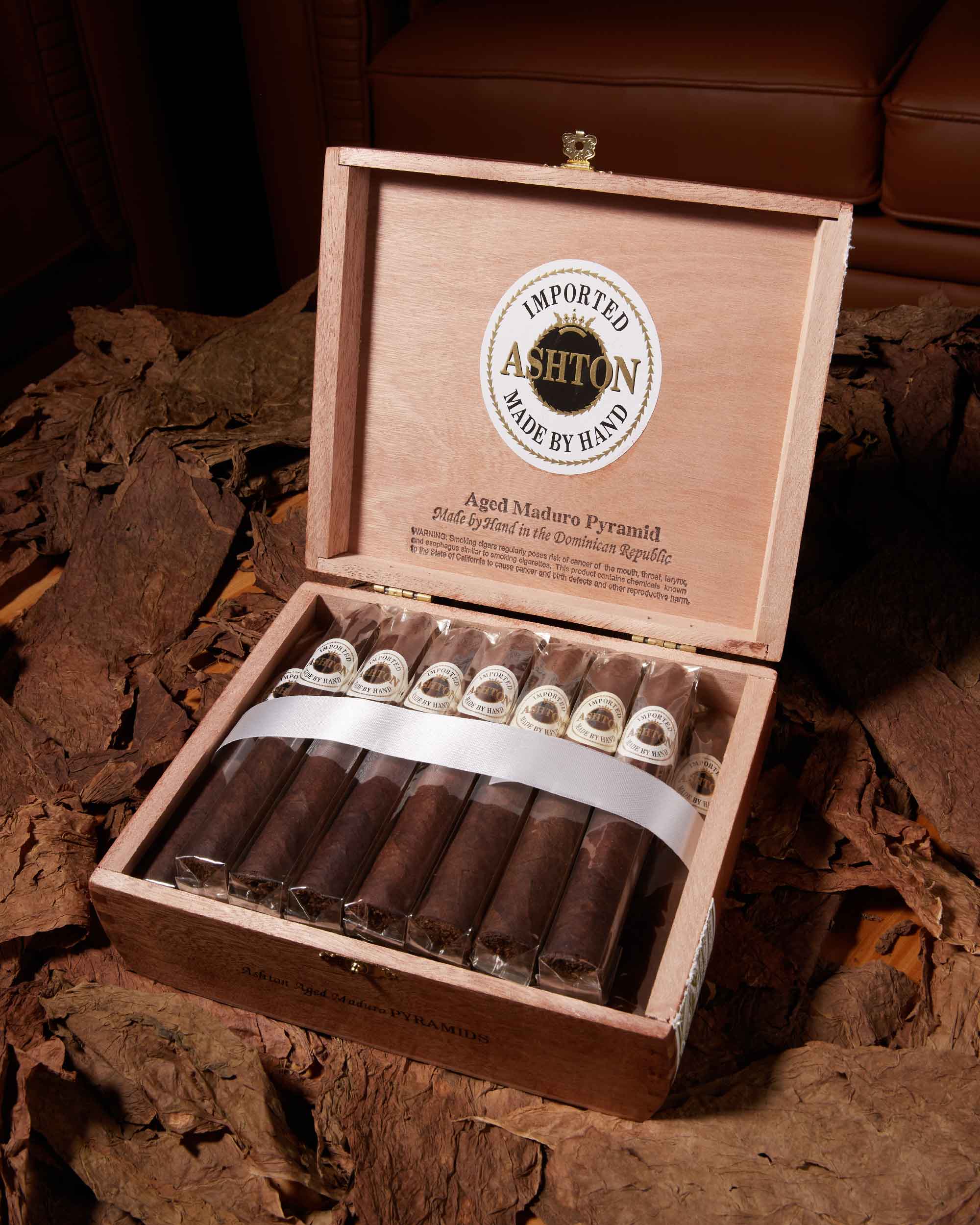 Premium Ashton Aged Maduro Pyramid Cigars - Handcrafted Luxury Cigars for Special Occasions & Relaxation | Perfect for Celebrations, Gifting & After-Dinner Enjoyment