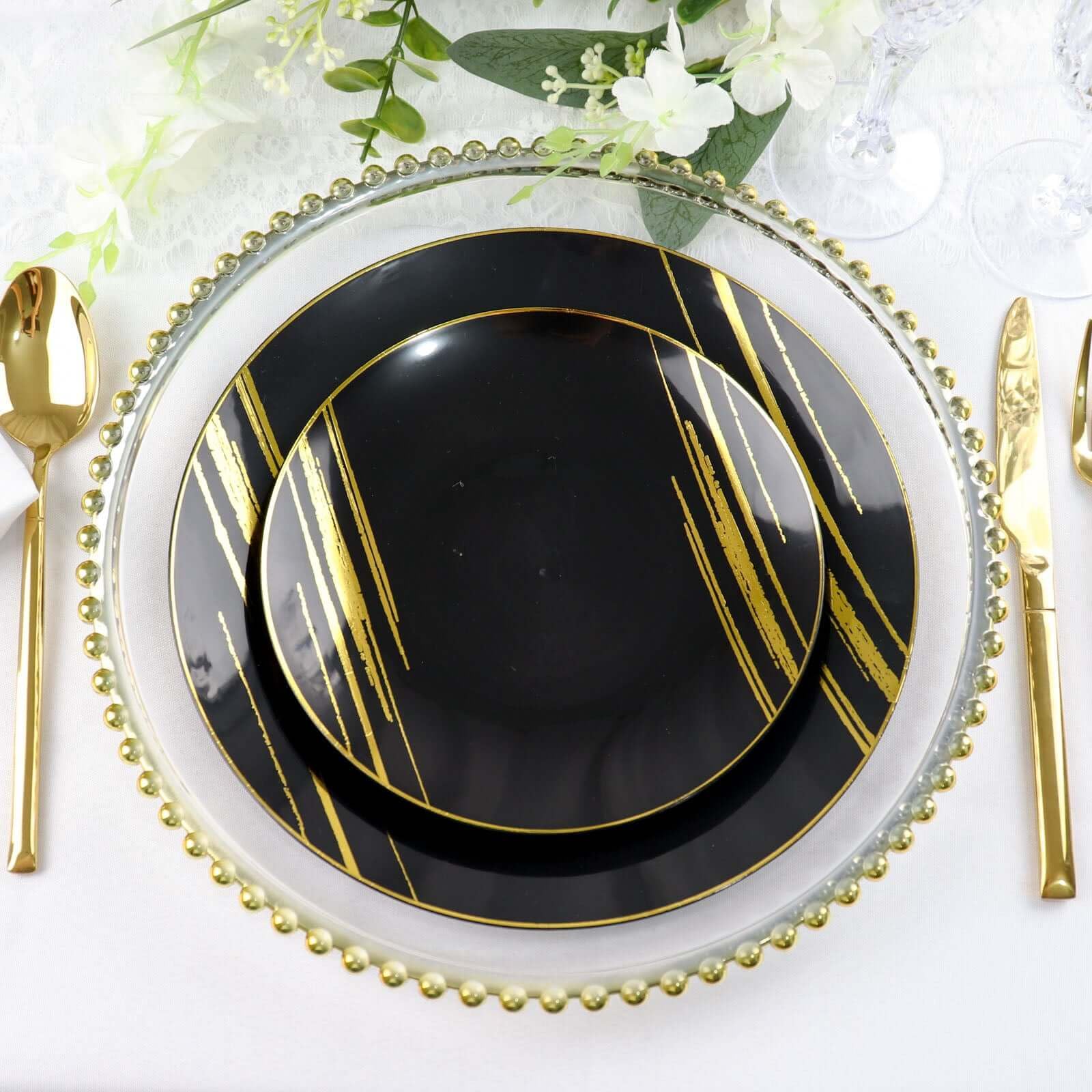 Efavormart 10 Pack Black & Gold Brush Stroked 10 Inch Round Plastic Dinner Plates - Disposable Party Plates for Weddings, Birthdays & Events - Elegant Dinnerware for Catering, Buffets & Special Occasions
