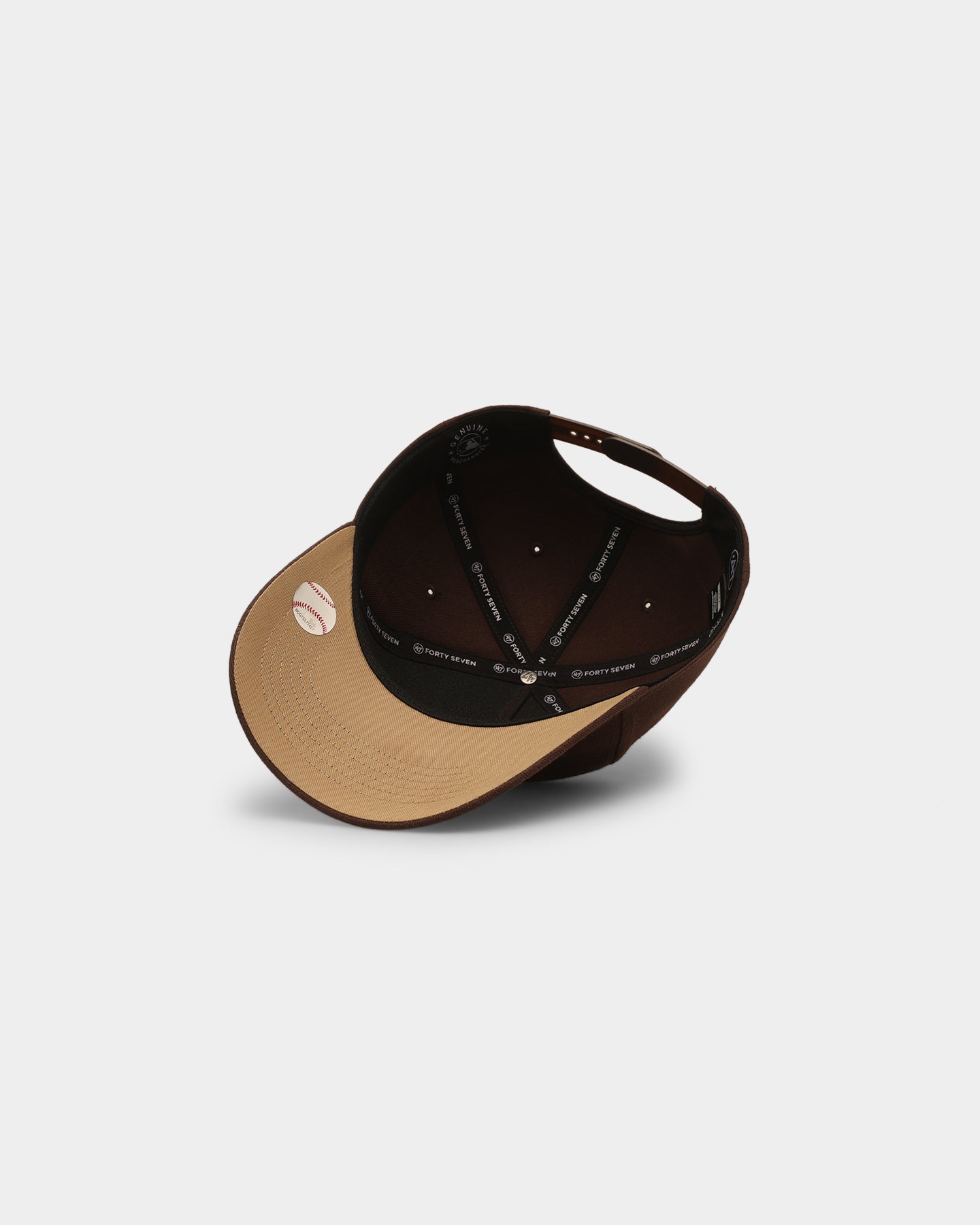 New York Yankees 47 Brand MVP DT Snapback Hat - Brown/Khaki Adjustable Baseball Cap for Men & Women - Perfect for Sports Fans, Casual Wear & Game Day Outfits