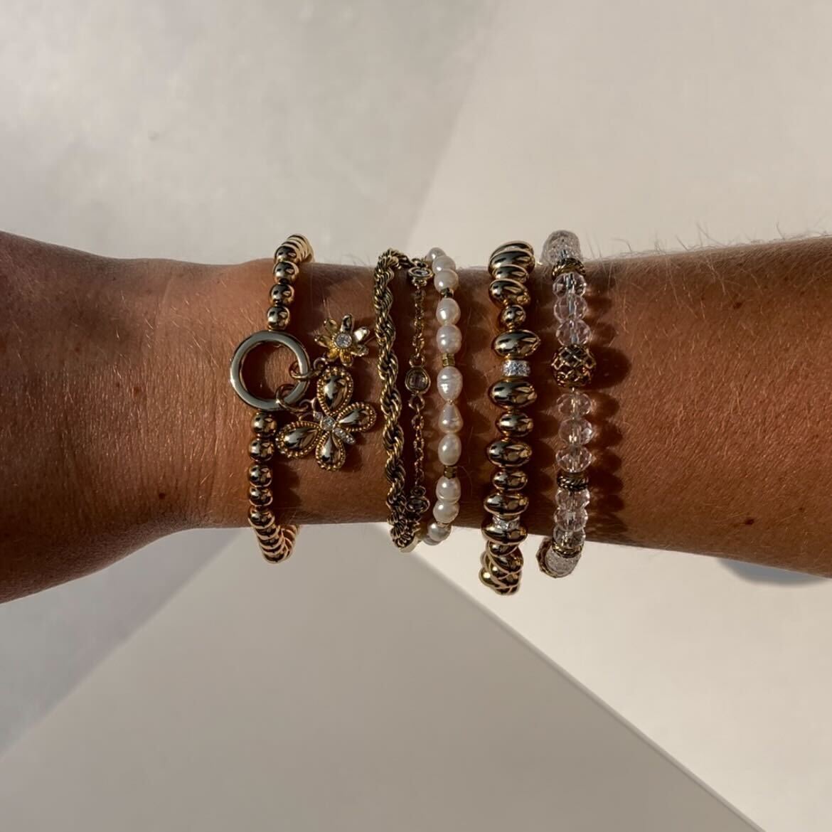 Elegant Crystal Beaded Bangle Bracelet for Women - Sparkling Fashion Jewelry Gift for Parties, Weddings & Special Occasions