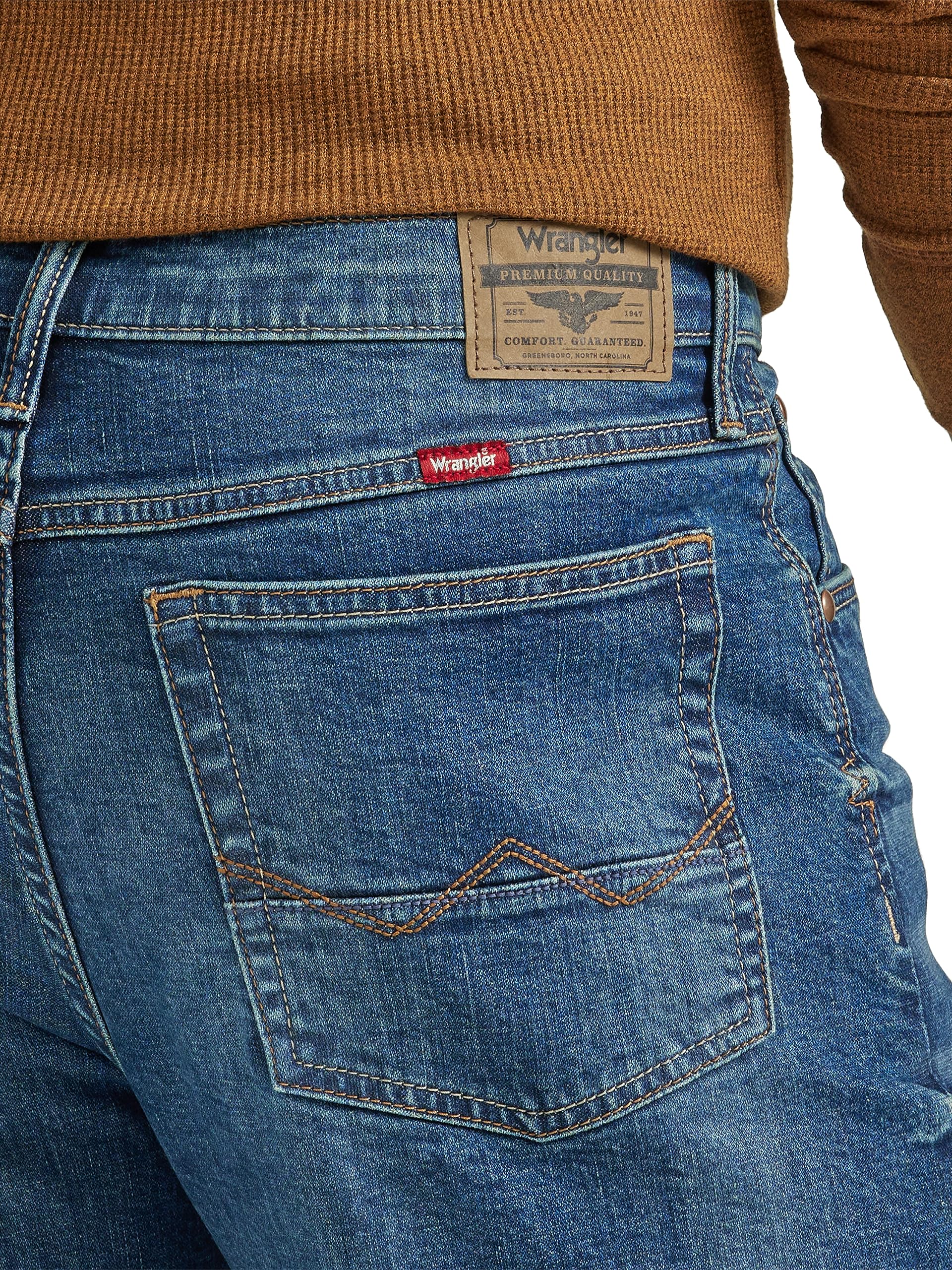 Wrangler Men's Relaxed Fit Boot Cut Jeans - Comfortable Denim Pants for Casual Wear & Outdoor Activities