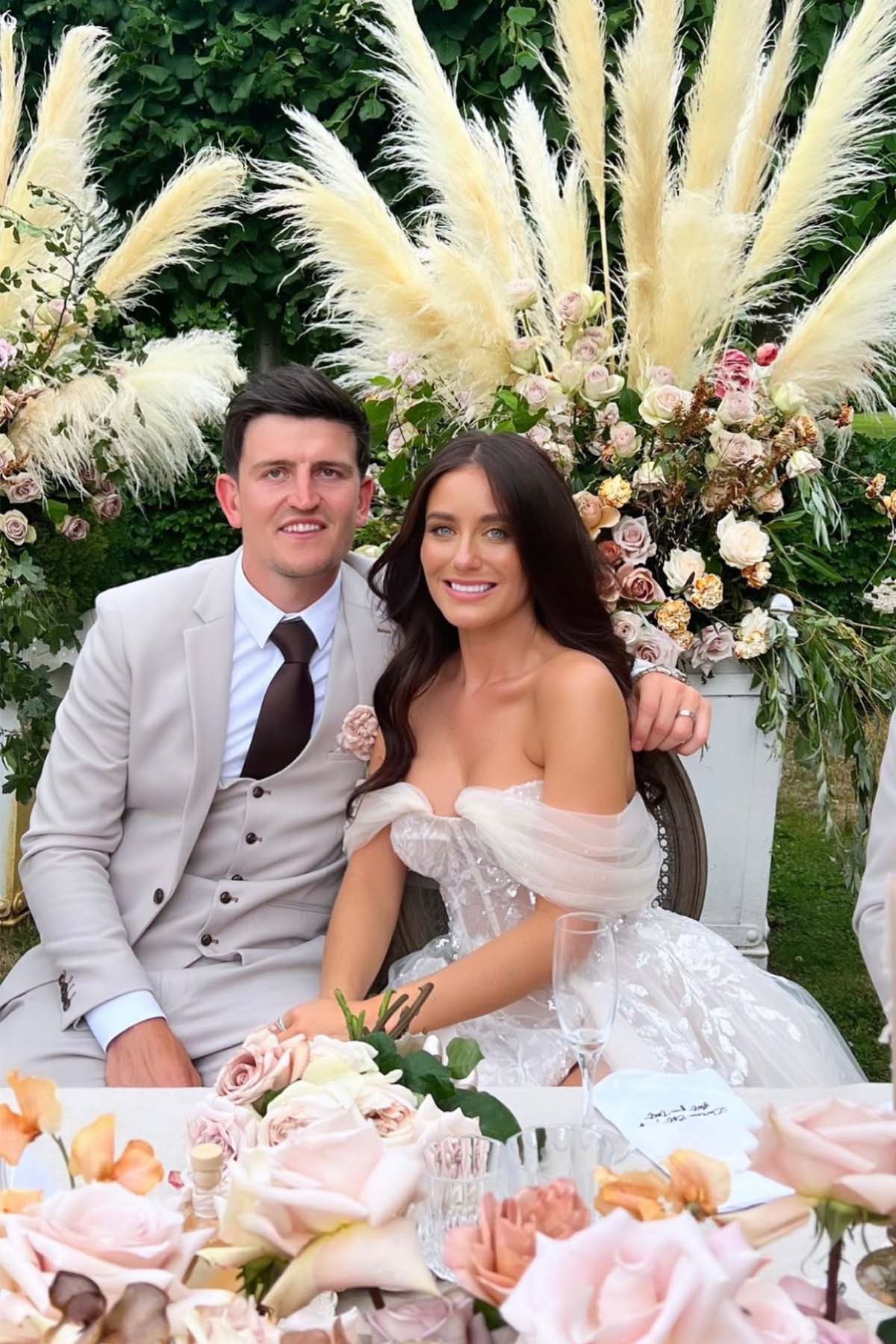 Harry Maguire Wedding Suit HM5 Stone Three-Piece Suit for Men - Perfect for Weddings, Prom, Formal Events & Special Occasions