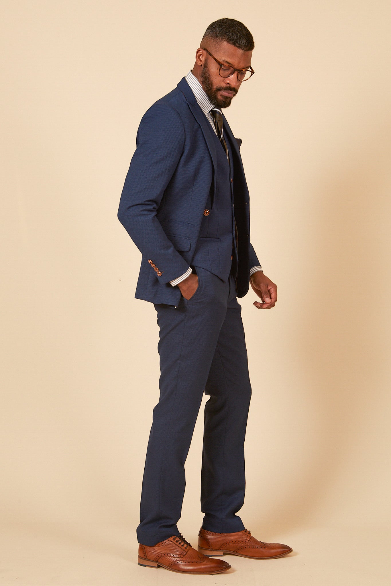 Huddersfield Town AFC MAX Royal Blue Suit - Official Matty Pearson Match Worn Style Suit for Men - Perfect for Football Matches, Gameday Outfits, and Special Occasions