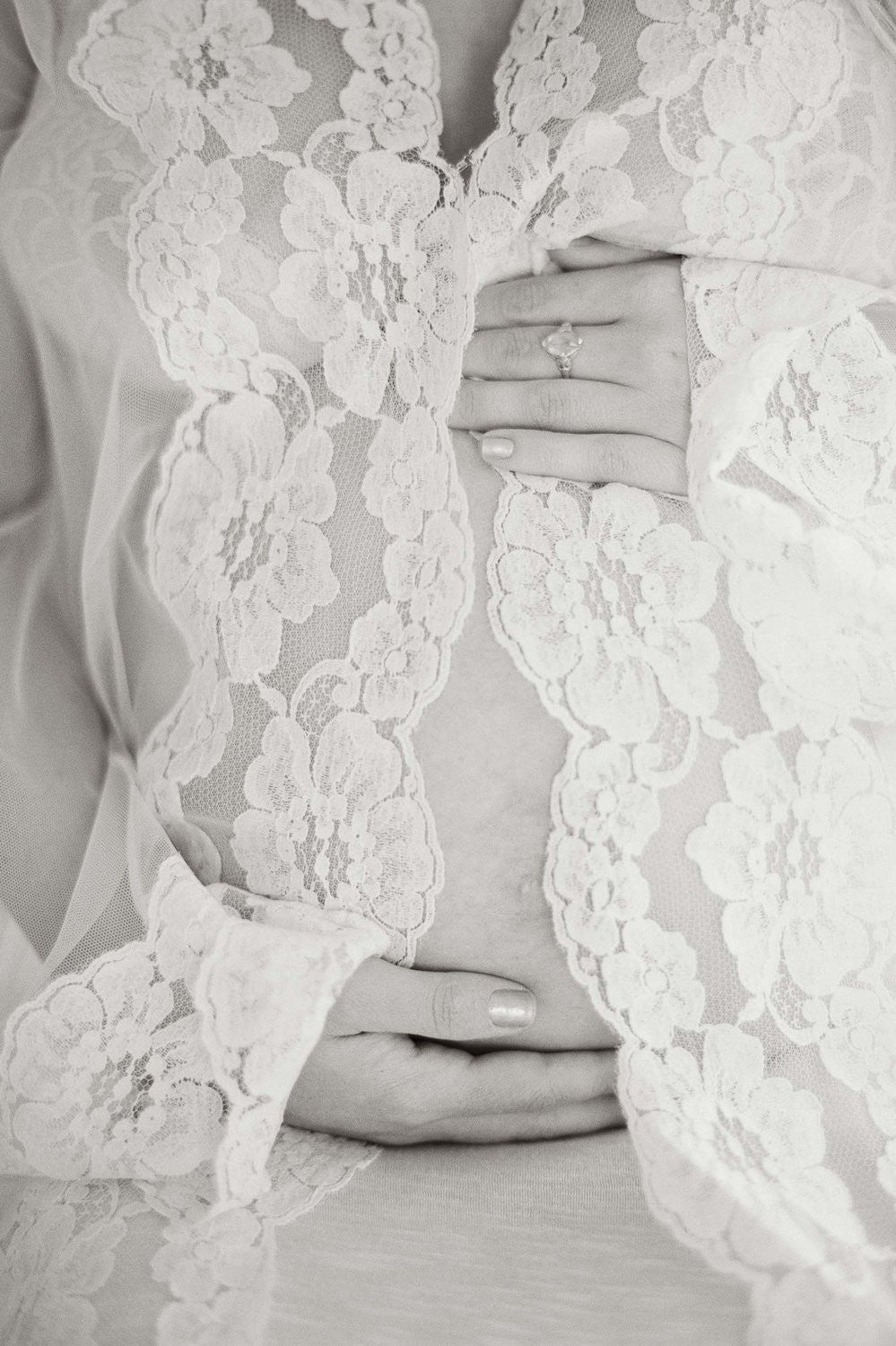Elsa Tulle & French Off-White Lace Robe Kimono - Elegant Bridal Cover-Up, Wedding Party Dressing Gown, Boho Chic Loungewear for Bridesmaids & Photoshoots