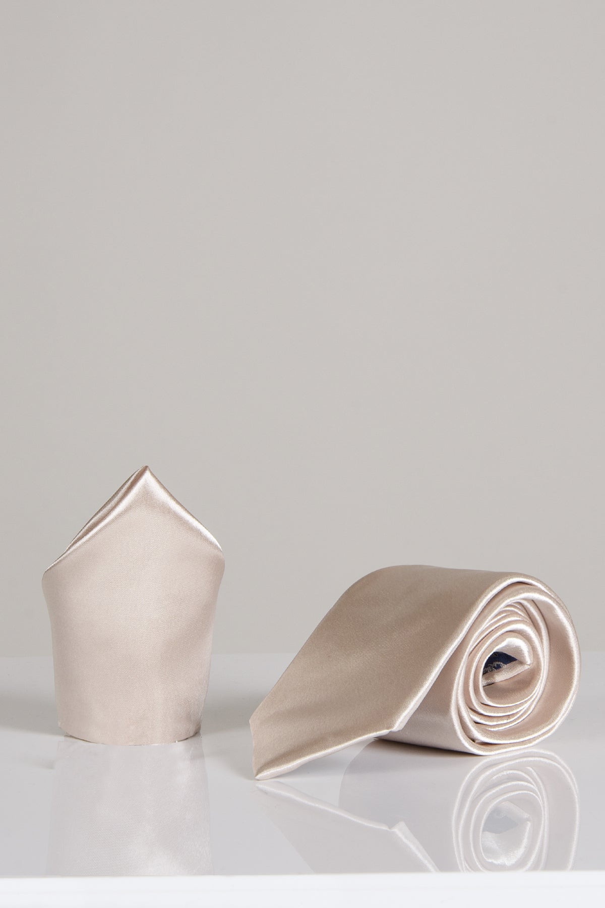 STANLEY Satin Tie and Pocket Square Set in Champagne - Premium Silk Necktie & Pocket Square Combo for Men - Perfect for Weddings, Business Meetings & Formal Events