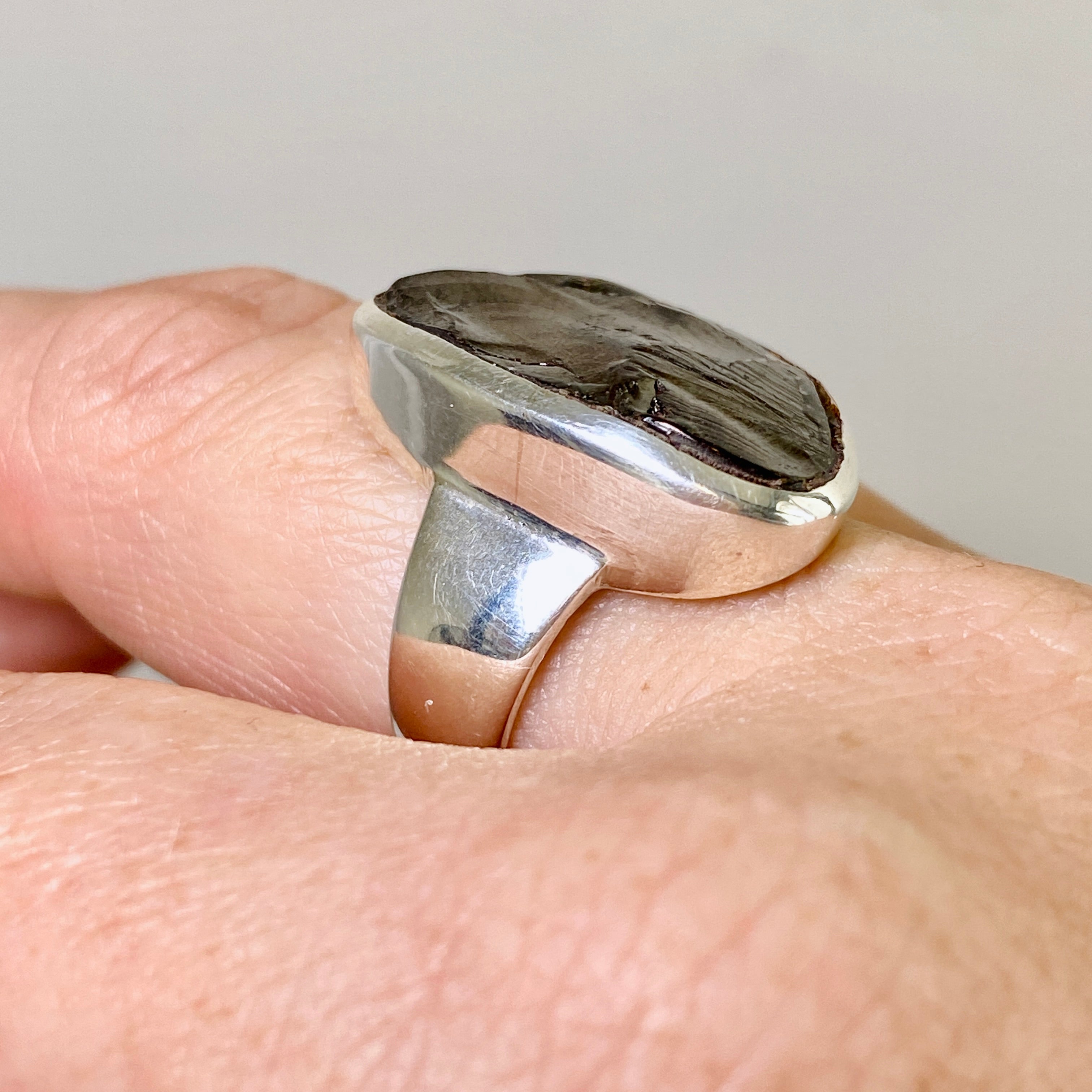 Shungite Freeform Raw Ring Size 8.5 for Women - Natural Black Stone Healing Jewelry for EMF Protection & Stress Relief - Perfect for Meditation, Yoga & Energy Balancing