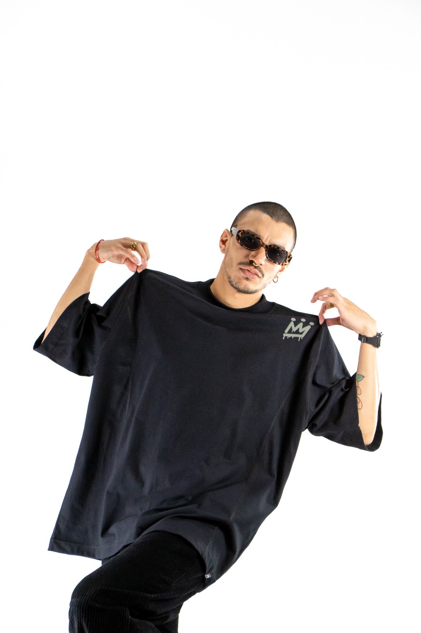 Remera King Of Art Men's Nicky Black 6019B T-Shirt - Perfect for Casual Wear, Street Style & Graphic Tee Lovers