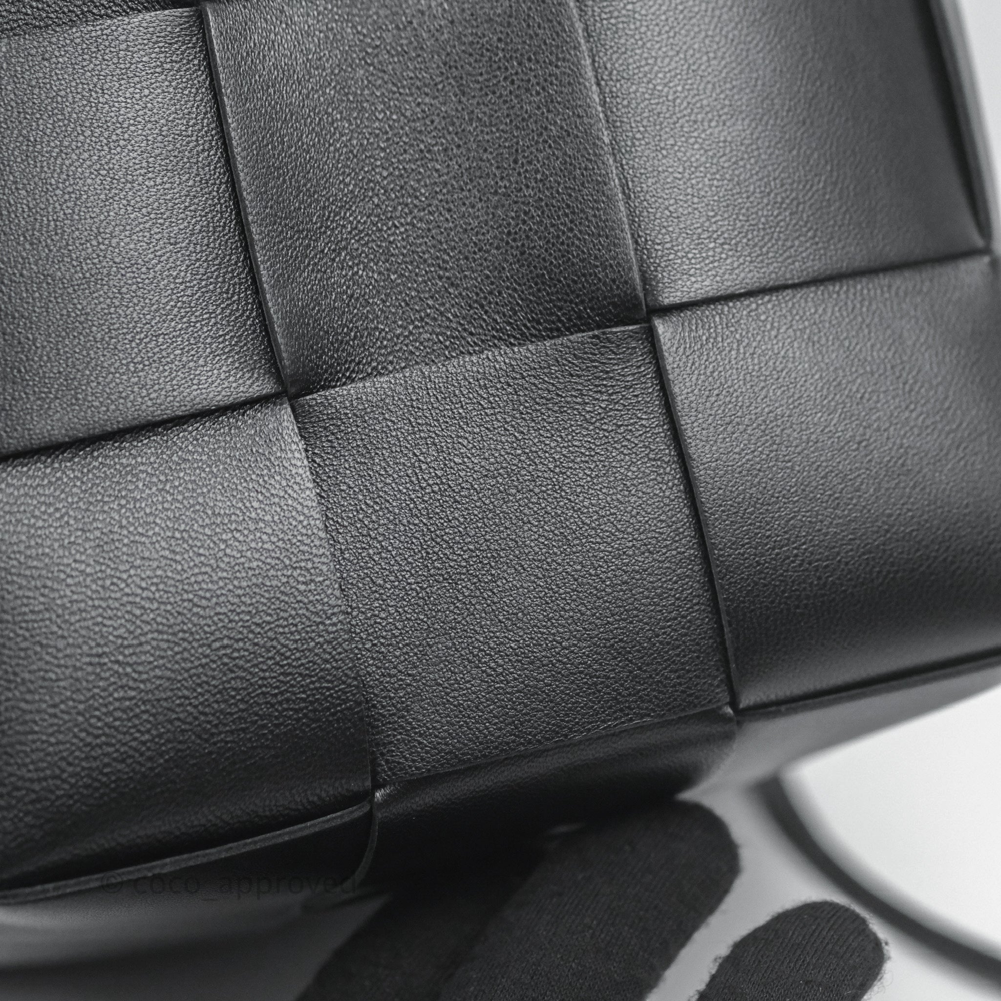 Bottega Veneta Small Cassette Bucket Bag in Black Lambskin Leather - Luxury Crossbody Purse for Women, Perfect for Date Night & Evening Events