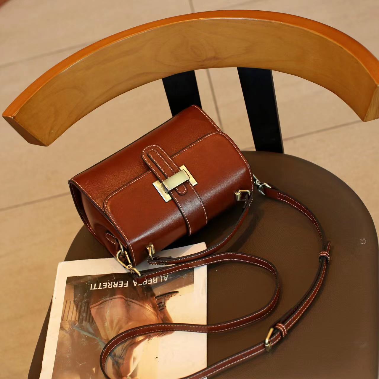 Stylish Genuine Leather Handbag for Women - Fashionable Crossbody Purse with Adjustable Strap, Perfect for Work, Travel & Everyday Use