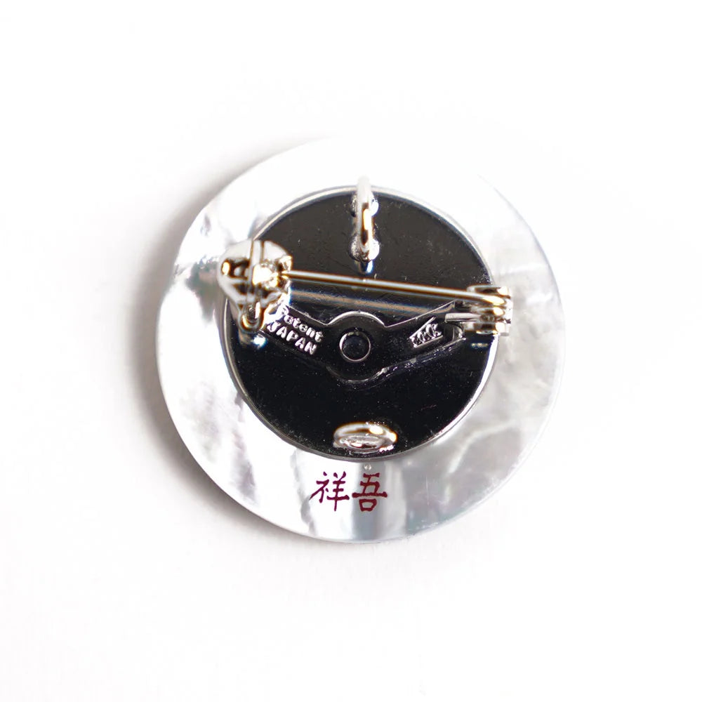 Exquisite Maki-e Urushi Lacquer Brooch with White South Sea Pearl Shell & Bald Eagle Design - Traditional Japanese Lacquer Jewelry for Women - Perfect for Formal Occasions, Gift Giving & Cultural Events