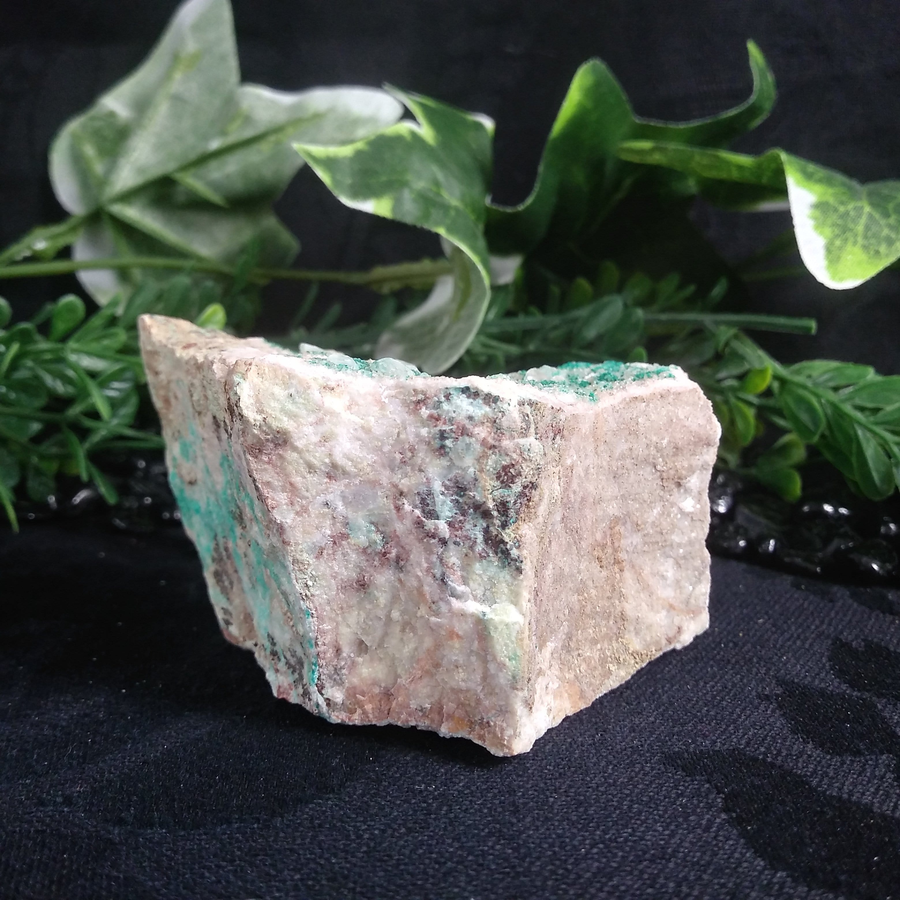 Natural Dioptase & Apophyllite Crystal Cluster - 204g Raw Healing Stones for Meditation, Reiki & Energy Work - Perfect for Home Decor, Spiritual Gifts & Crystal Collectors