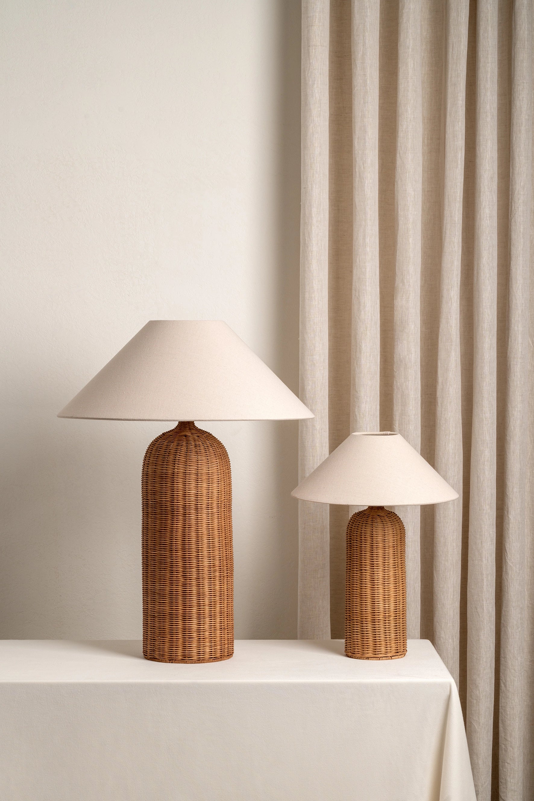 Ensia Extra Large Rattan Table Lamp - Natural Woven Rattan Shade for Living Room, Bedroom, or Office Decor - Perfect for Cozy Ambiance and Stylish Home Lighting