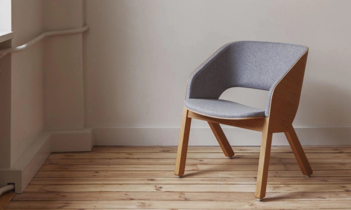 Ton Merano Lounge Chair - Modern Comfortable Living Room Chair for Relaxing & Reading - Perfect for Home, Office & Lounge Spaces