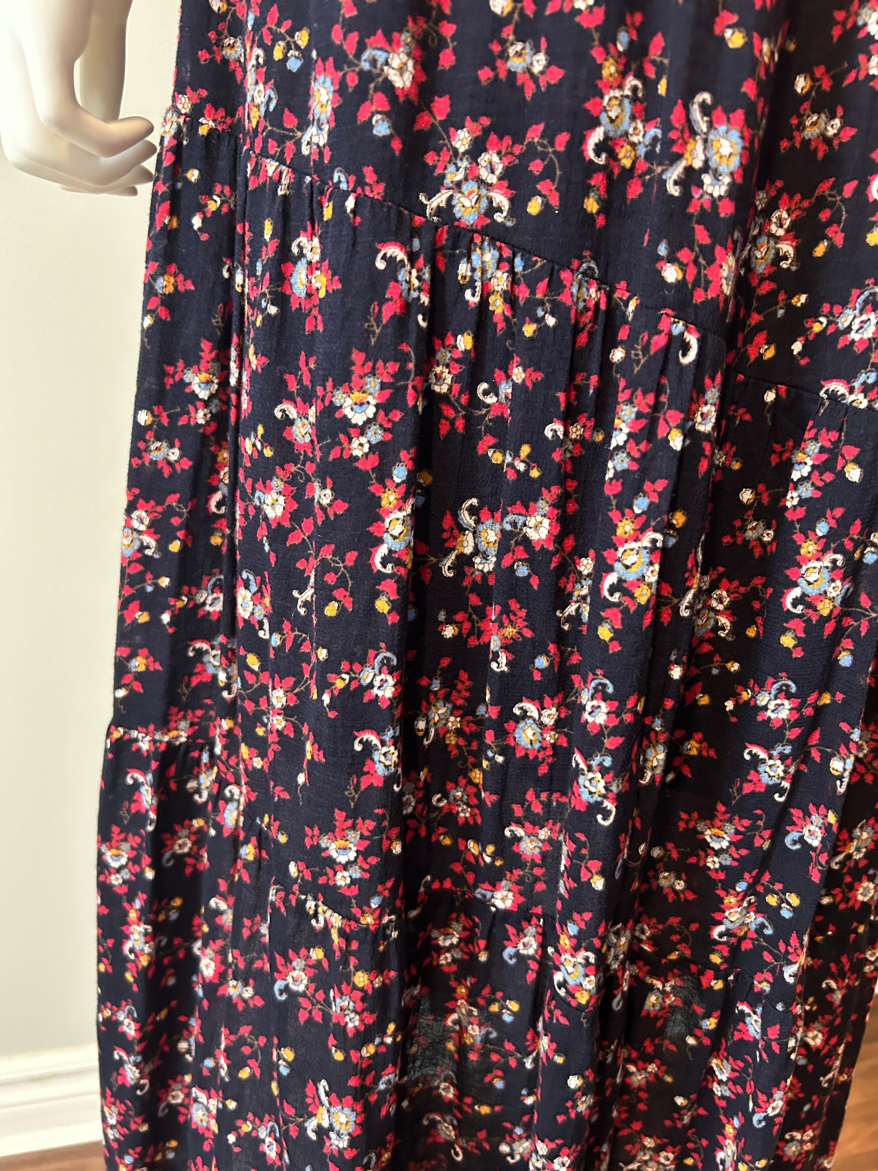Xirena Floral Print Summer Skirt for Women - Size S - Perfect for Beach Vacations, Brunch Dates & Outdoor Parties