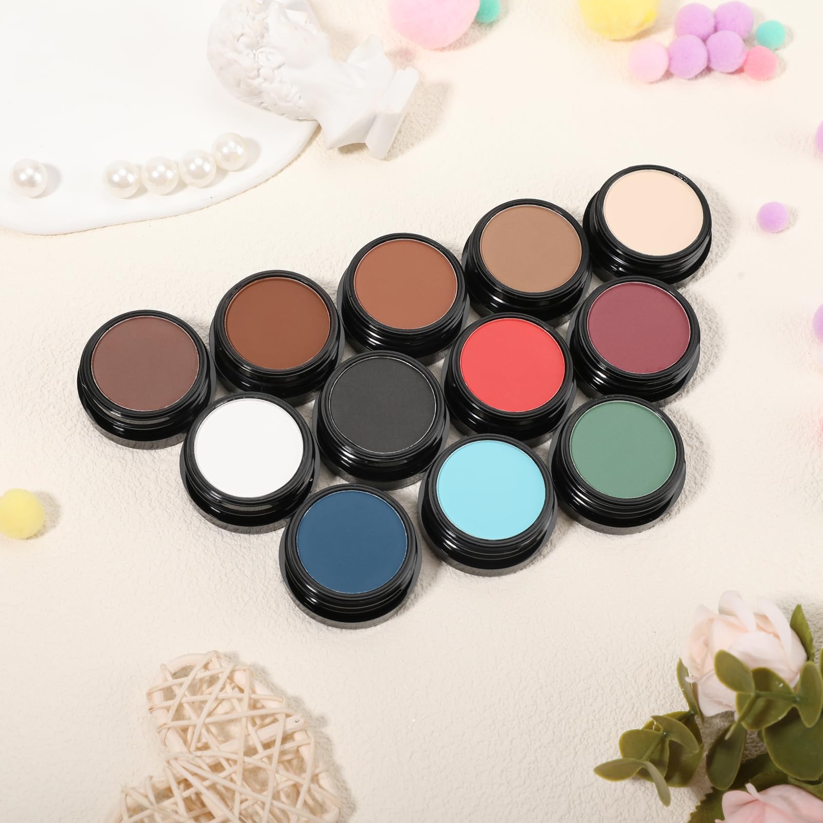 Single Green Pressed Powder Matte Eyeshadow Palette - Highly Pigmented, Blendable & Long Lasting Makeup for Halloween, Cosplay & Face/Body Paint | Perfect for Costume Parties, Theatrical Performances & Creative Makeup Looks