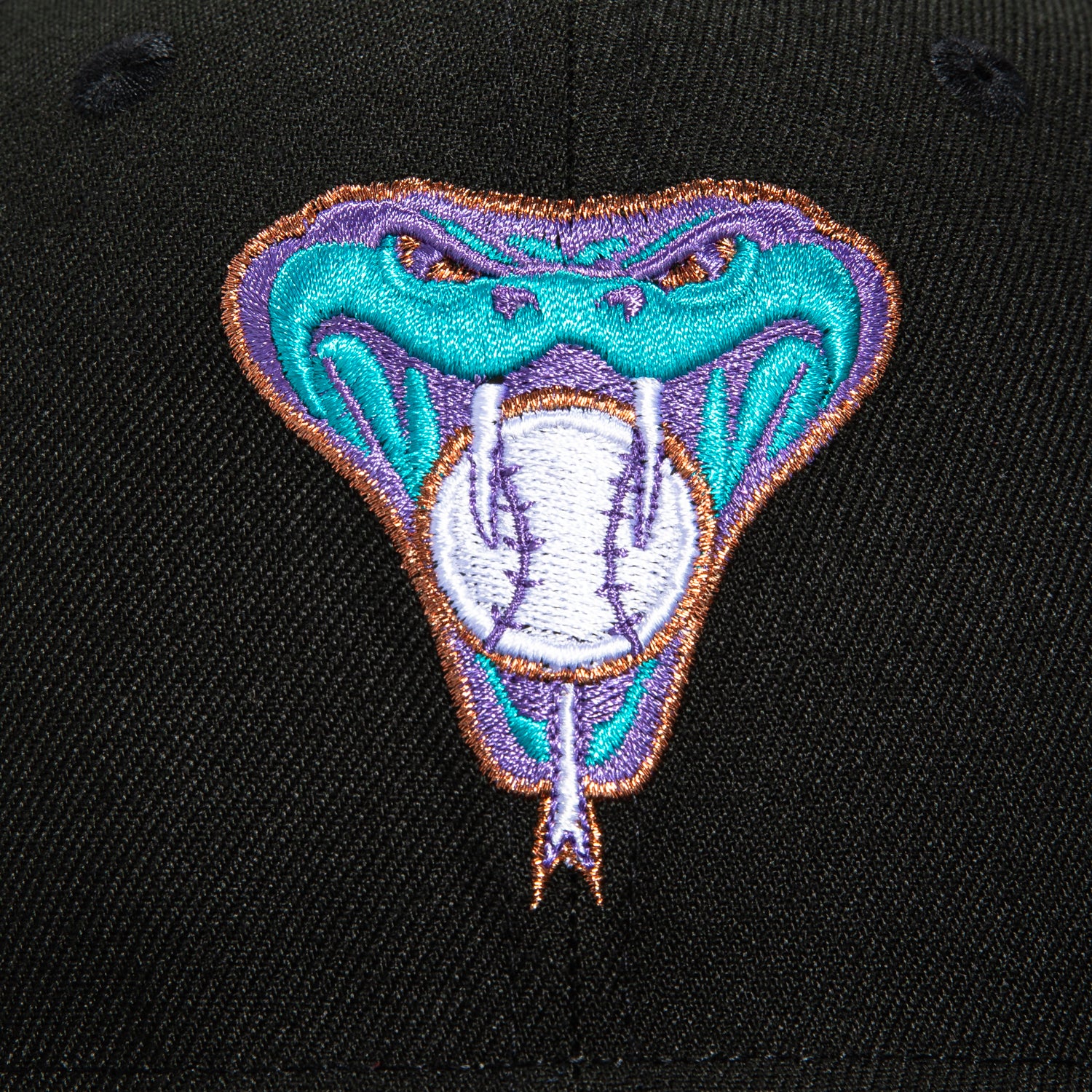 New Era 59Fifty Arizona Diamondbacks 2001 World Series Patch Snakehead Snapback Hat - Black, Teal, Purple & Metallic Copper - Official MLB Baseball Cap for Fans & Collectors - Perfect for Games, Gifts & Streetwear Fashion