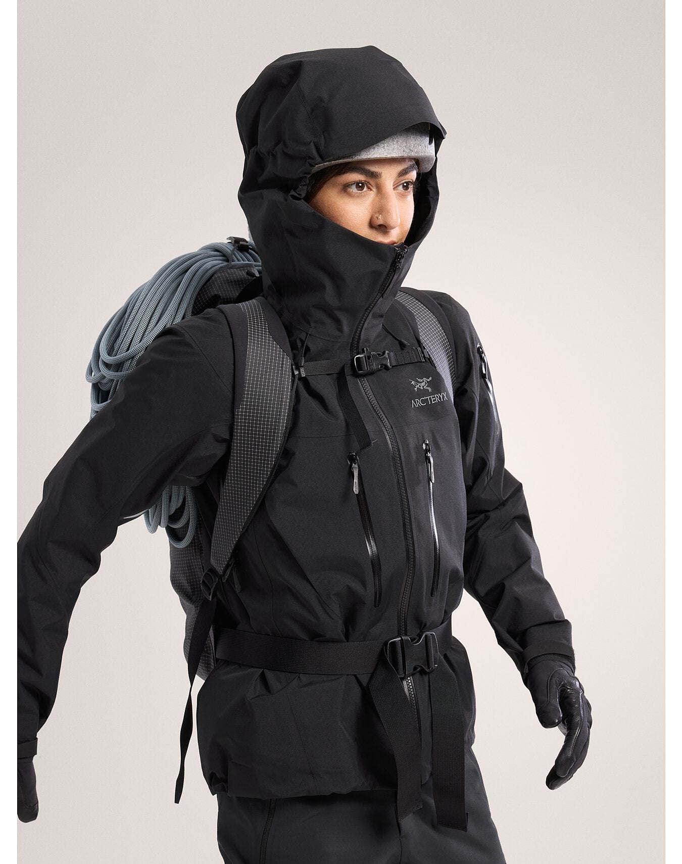 Women's Alpha SV Jacket - Waterproof & Windproof Outdoor Shell for Hiking, Skiing & Mountaineering | Lightweight & Durable GORE-TEX Protection