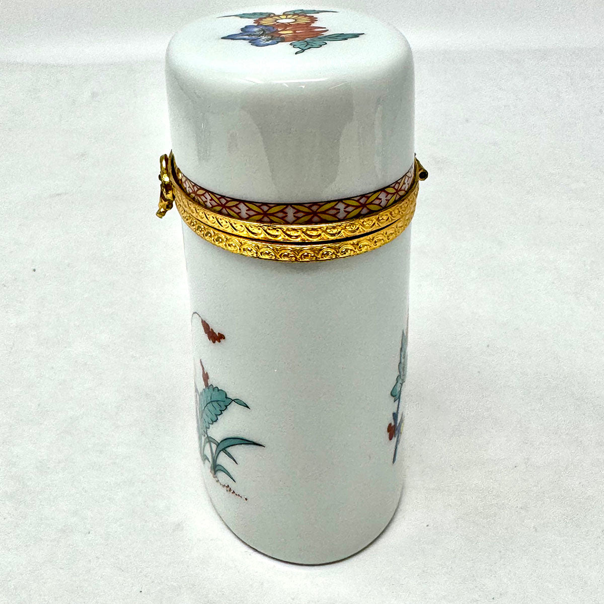 Exquisite Limoges Porcelain Trinket Box with Hand-Painted Dragonflies & Floral Design - Perfect for Jewelry Storage, Collectibles & Gift Giving