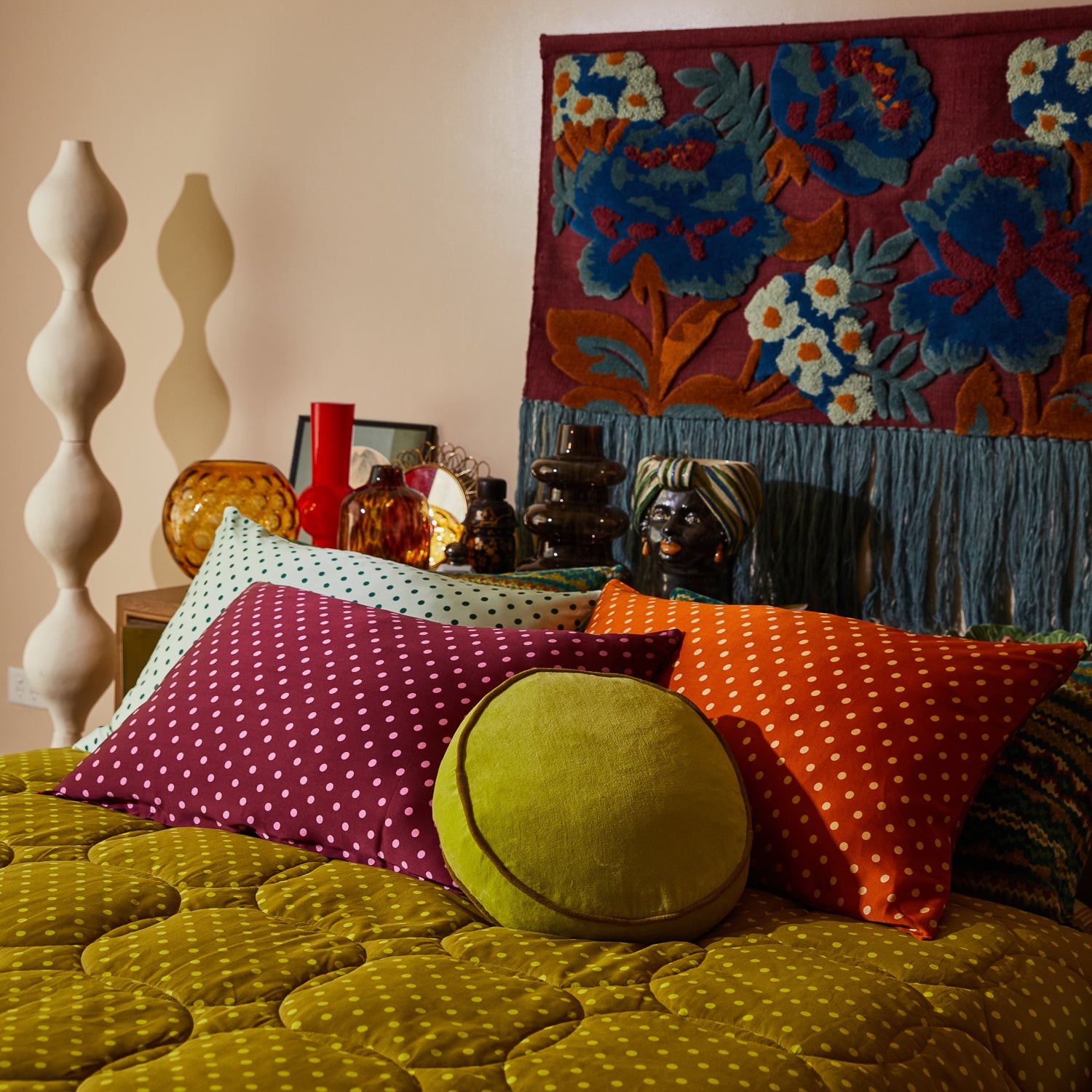 Premium Paige Silk Pillowcase - 100% Mulberry Silk, Mahogany Color, 19 Momme - Hypoallergenic & Cooling for Hair & Skin - Perfect for Beauty Sleep & Hot Sleepers