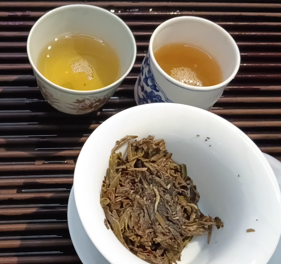 Premium 2014 Spring Mansong Ancient Tree Raw PuErh Tea (Yibang) - Limited Edition Imperial-Grade Loose Leaf Tea for Gifting, Collecting & Traditional Chinese Tea Ceremonies
